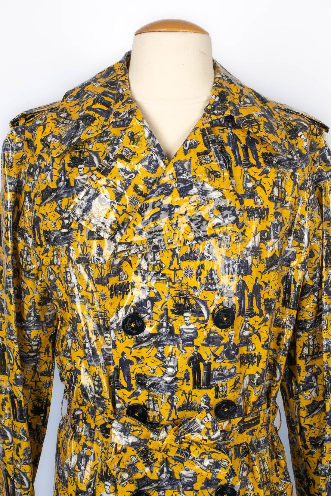 Jean Paul Gaultier Manteau en toile cirée jaune pour homme Pour hommes en vente