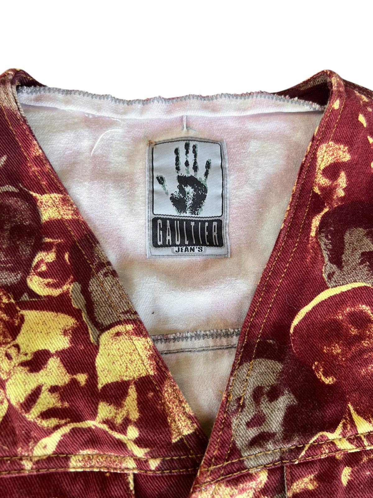 Jean Paul Gaultier	A/W	1992 Denim 'Gesichter'-Weste im Angebot 5