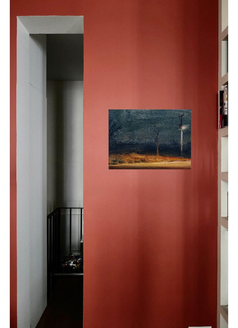 Una tela superba, ricca di contrasti e giochi di luce. Un sublime bagliore caldo che ci immerge nei ricordi e in una riflessione sul tempo. Un'opera sull'istantaneo e l'eterno, dalla serie 'Entre-Temps'. Pezzo unico originale, firmato dall'artista.