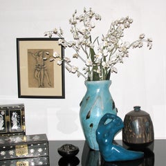 Vase en verre floral bleu clair de Jean-Pierre Cinquilli, France