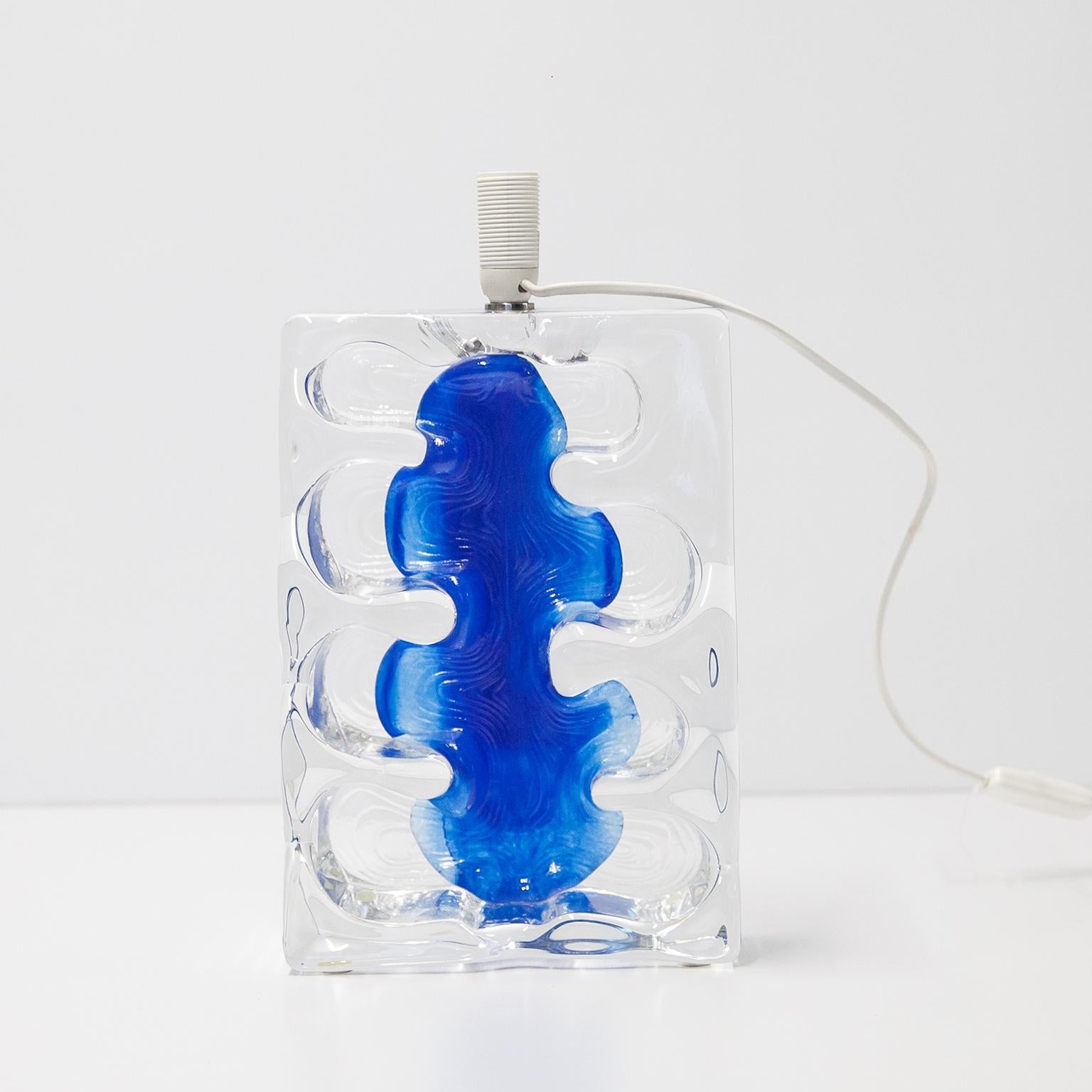 Jean-Pierre Demarchi Lámpara de mesa de cristal azul Daum Años 70 Vidrio artístico en venta