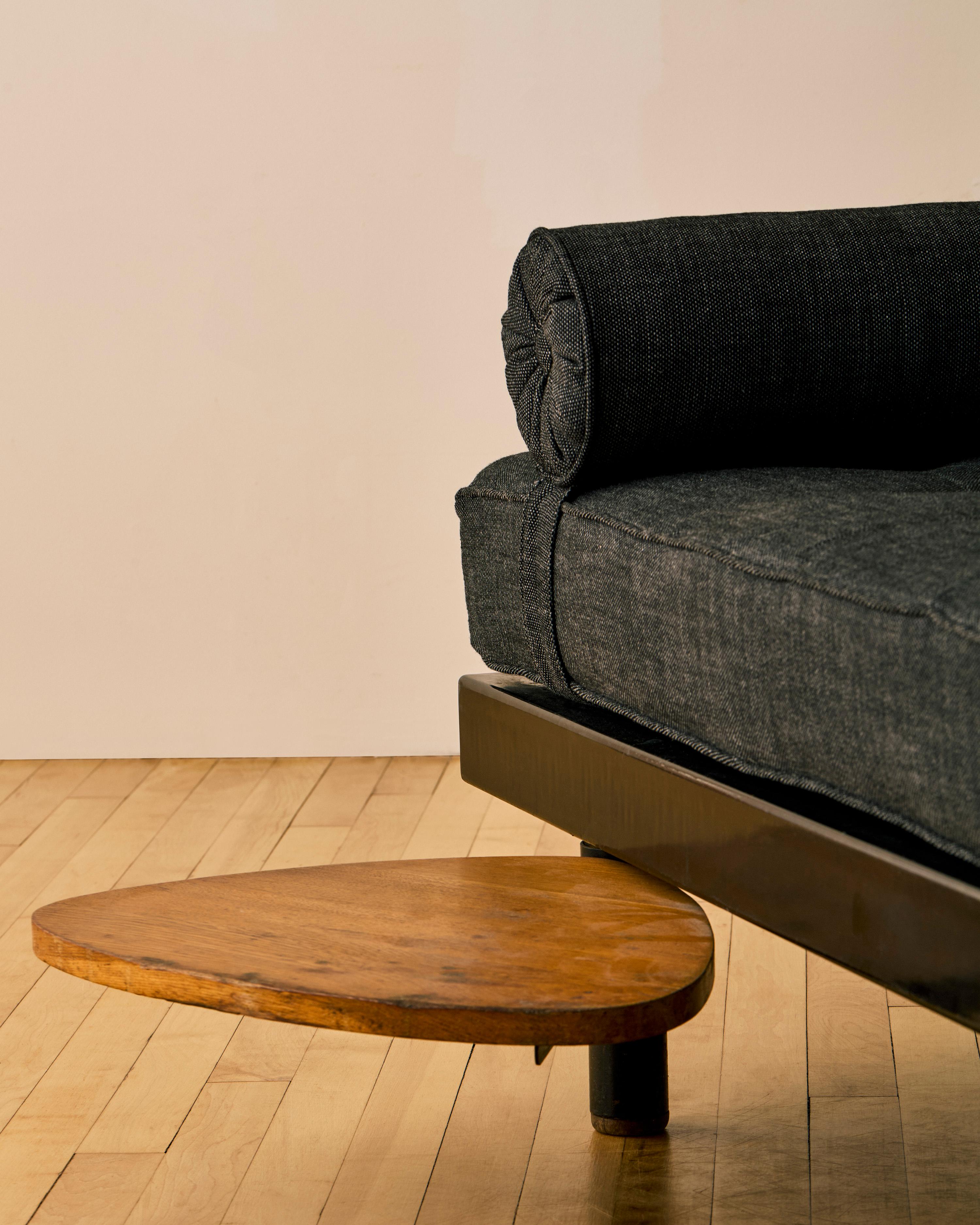 Jean Prouve und Charlotte Perriand SCAL Liege um 1950 (Mitte des 20. Jahrhunderts) im Angebot