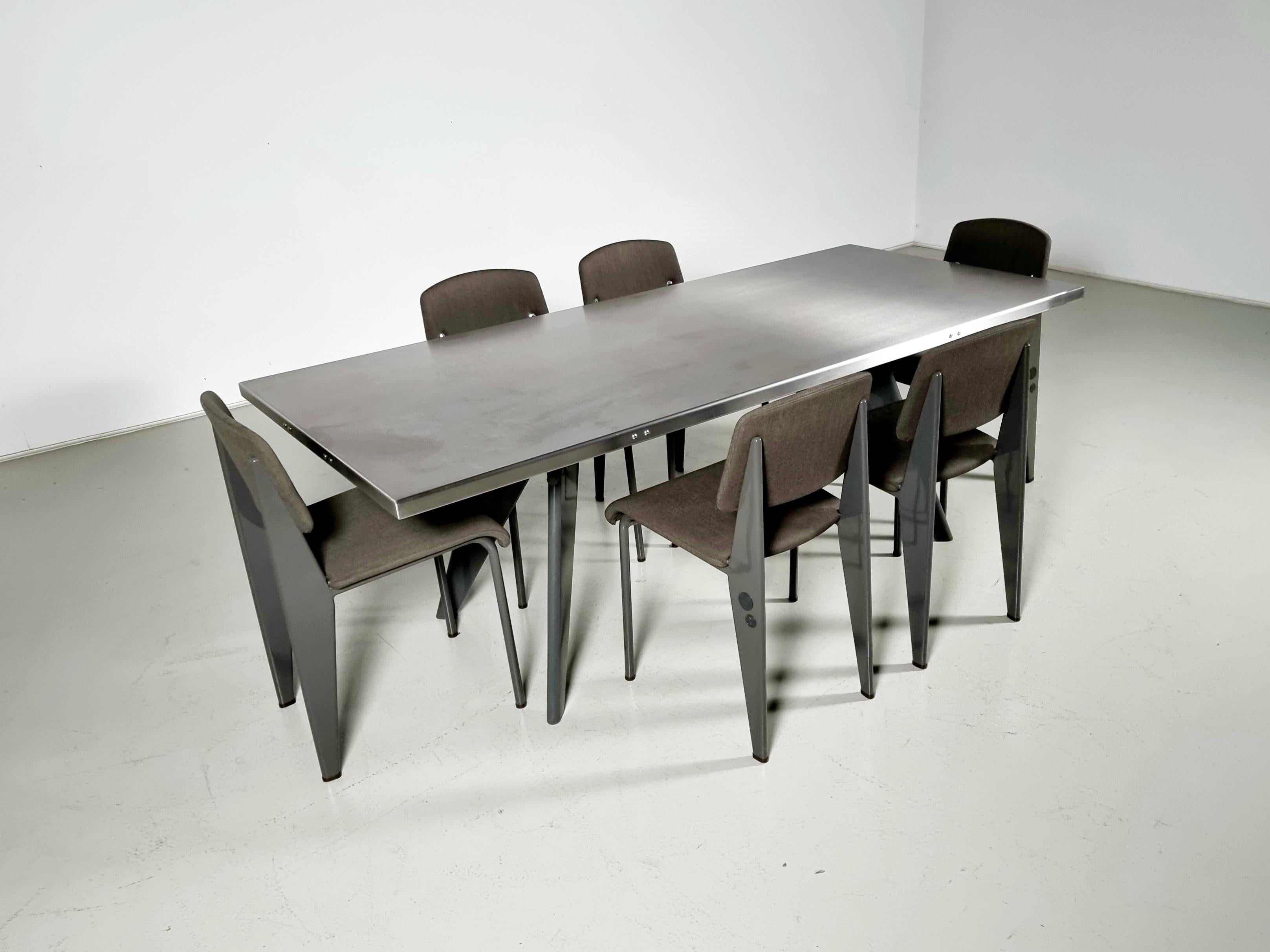 Jean Prouve von G-Star Raw für Vitra S.A.M. Tropique-Tisch mit passenden Stühlen (Postmoderne) im Angebot