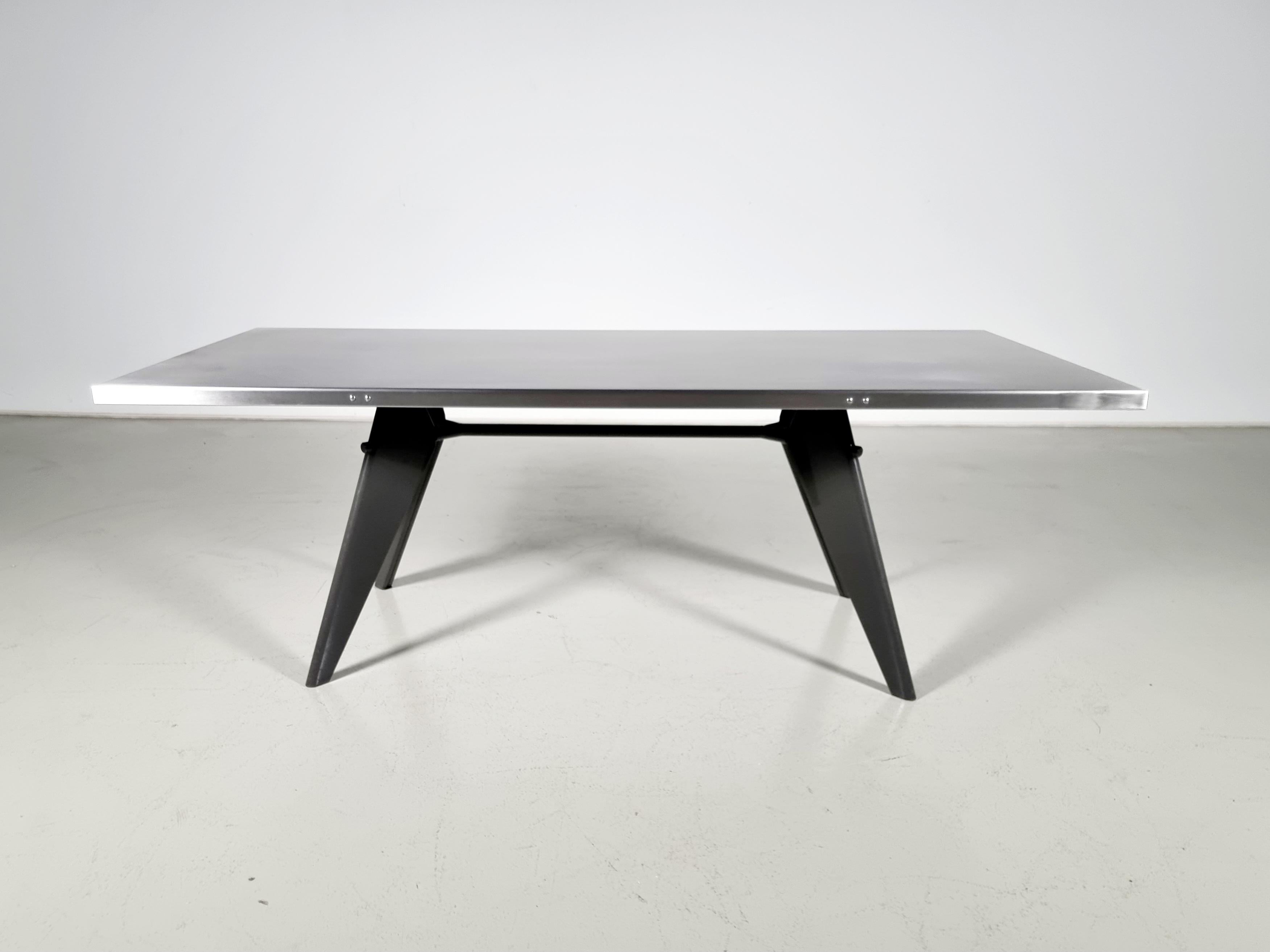 Contemporary Jean Prouve by G-Star Raw for Vitra S.A.M. Tropique Table with matching chairs For Sale