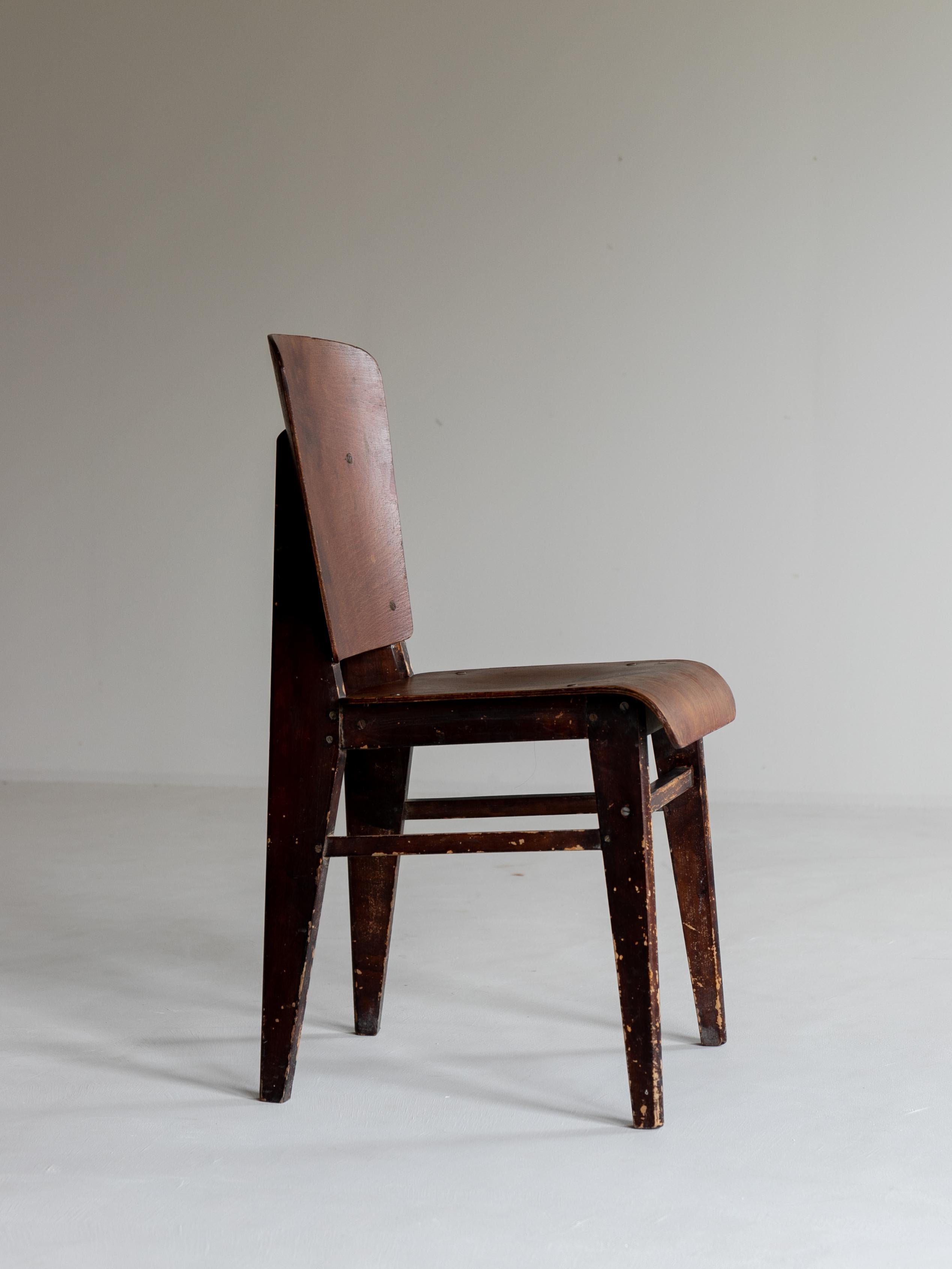 Jean Prouve Chair from Vauconsant In Good Condition For Sale In Sammu-shi, Chiba
