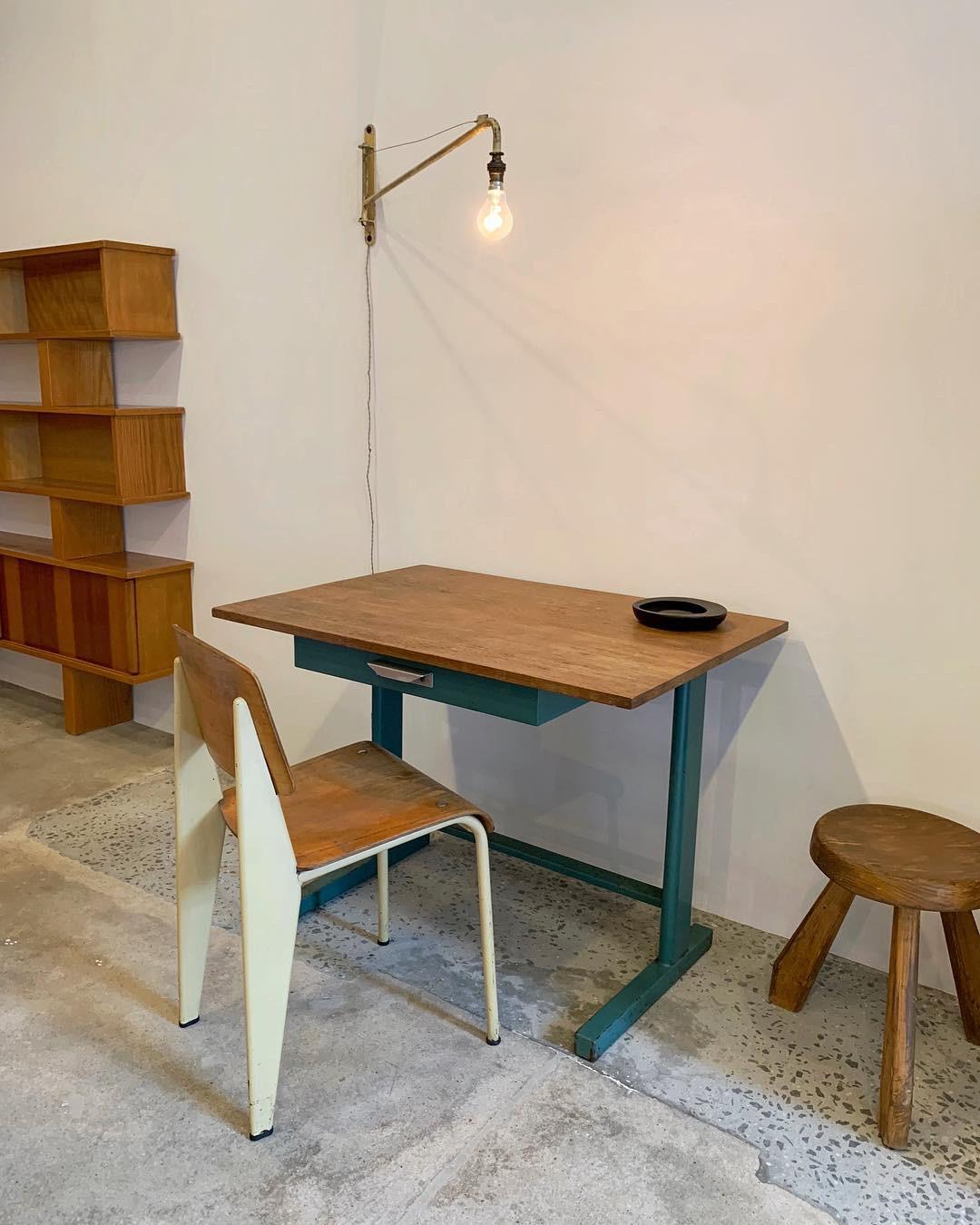 A great example of a Cité desk by Jean Prouvé, and manufactured by Ateliers Jean Prouvé, circa 1950.