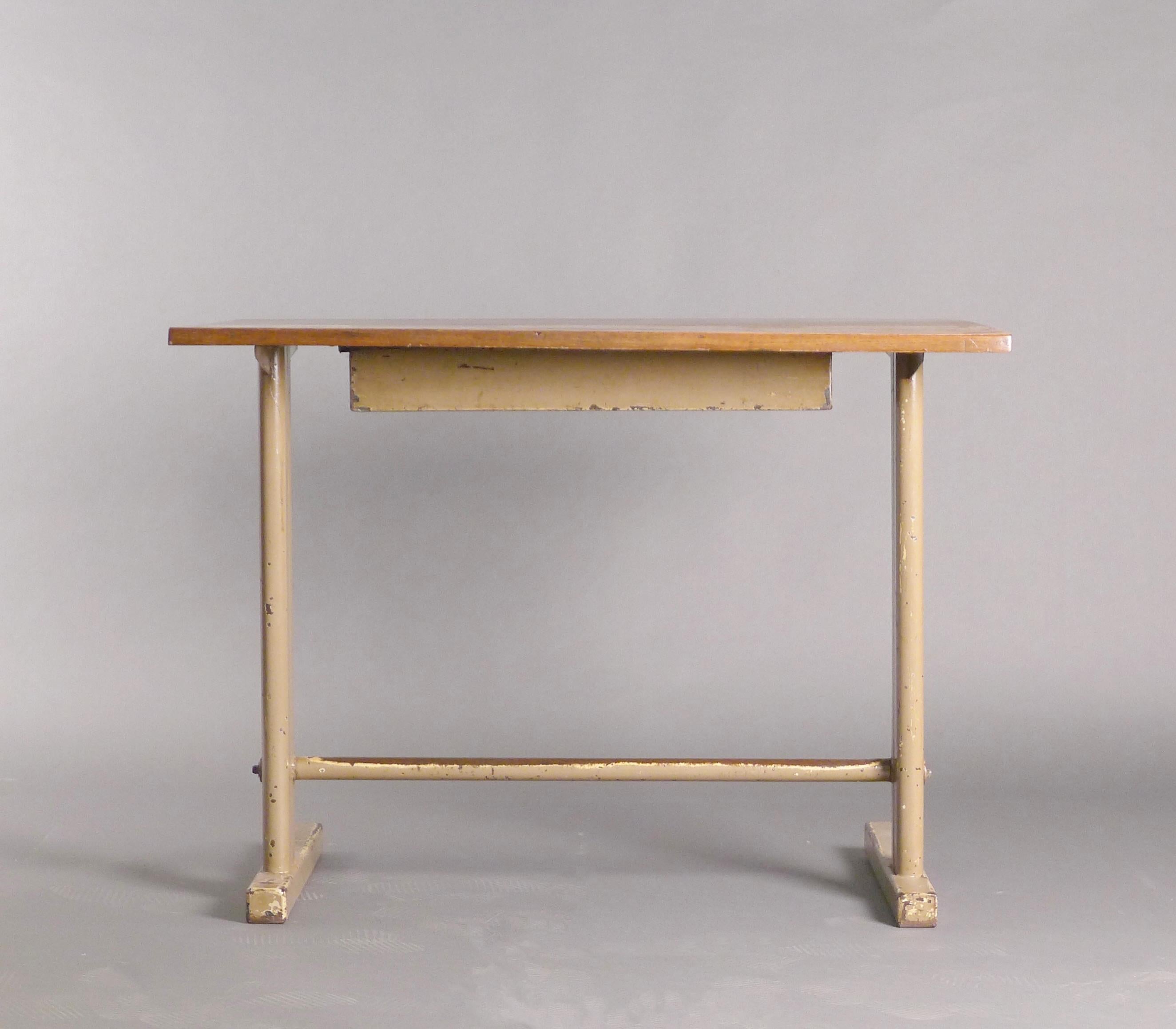 Jean Prouvé, Cité Desk, likely 1940s, original condition For Sale 3