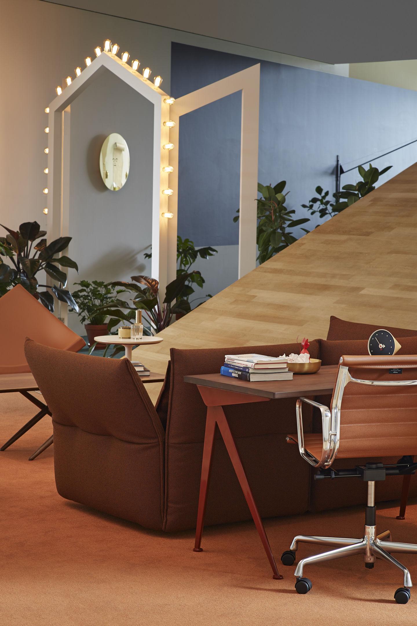 Swiss Jean Prouvé Compas Direction Desk in Wood and Metal by Vitra