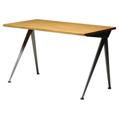 Jean Prouvé Compass Directional Desk Limited RAW Steel und Natural Oak von Vitra