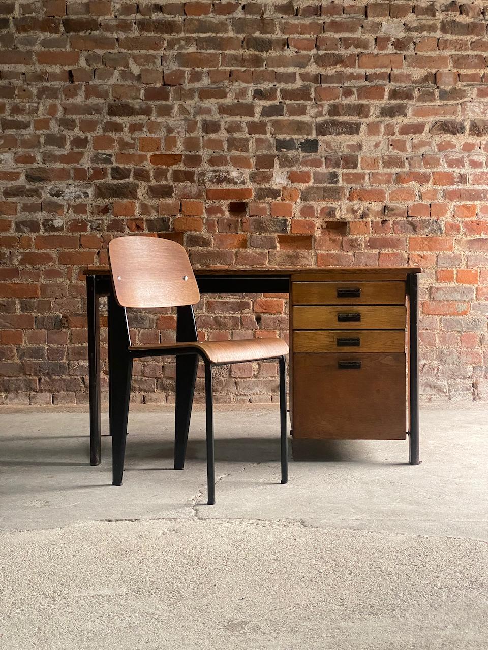 Jean Prouvé Dactylo Desk No. BD 41 & Black Standard Chair Circa 1948  For Sale 5
