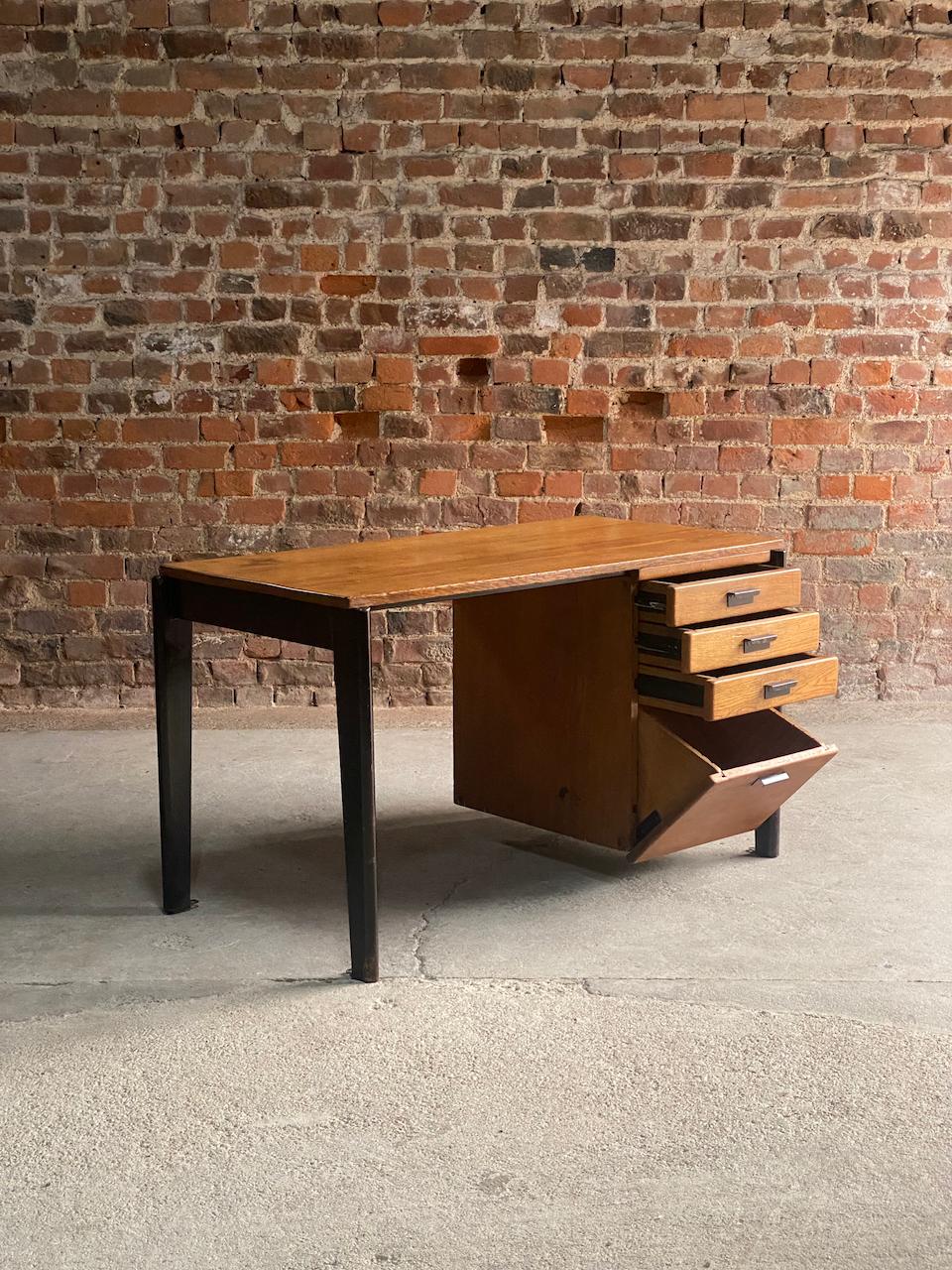 Jean Prouvé Dactylo Desk No. BD 41 & Black Standard Chair Circa 1948  For Sale 8