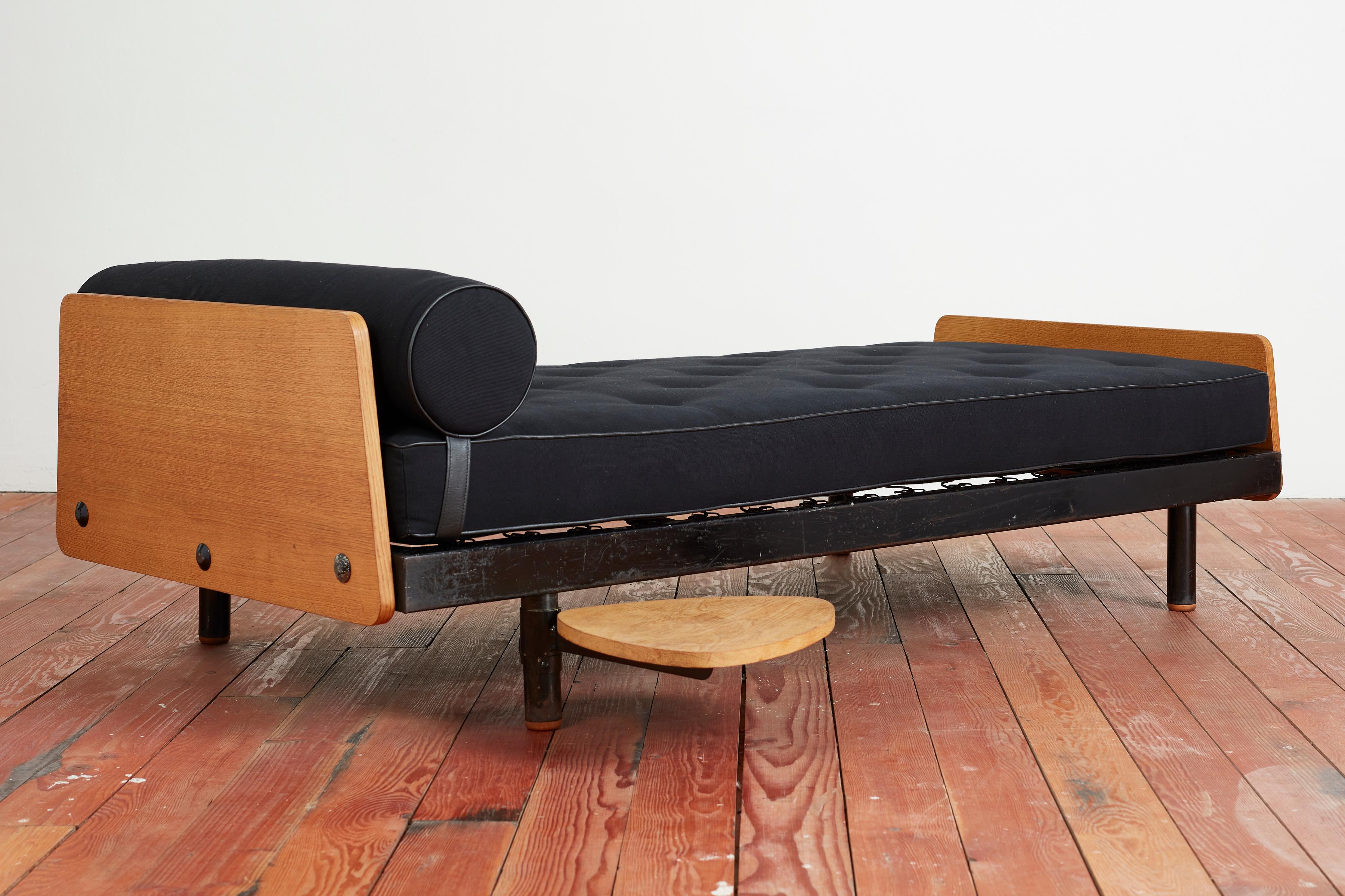 Jean Prouve Daybed 4