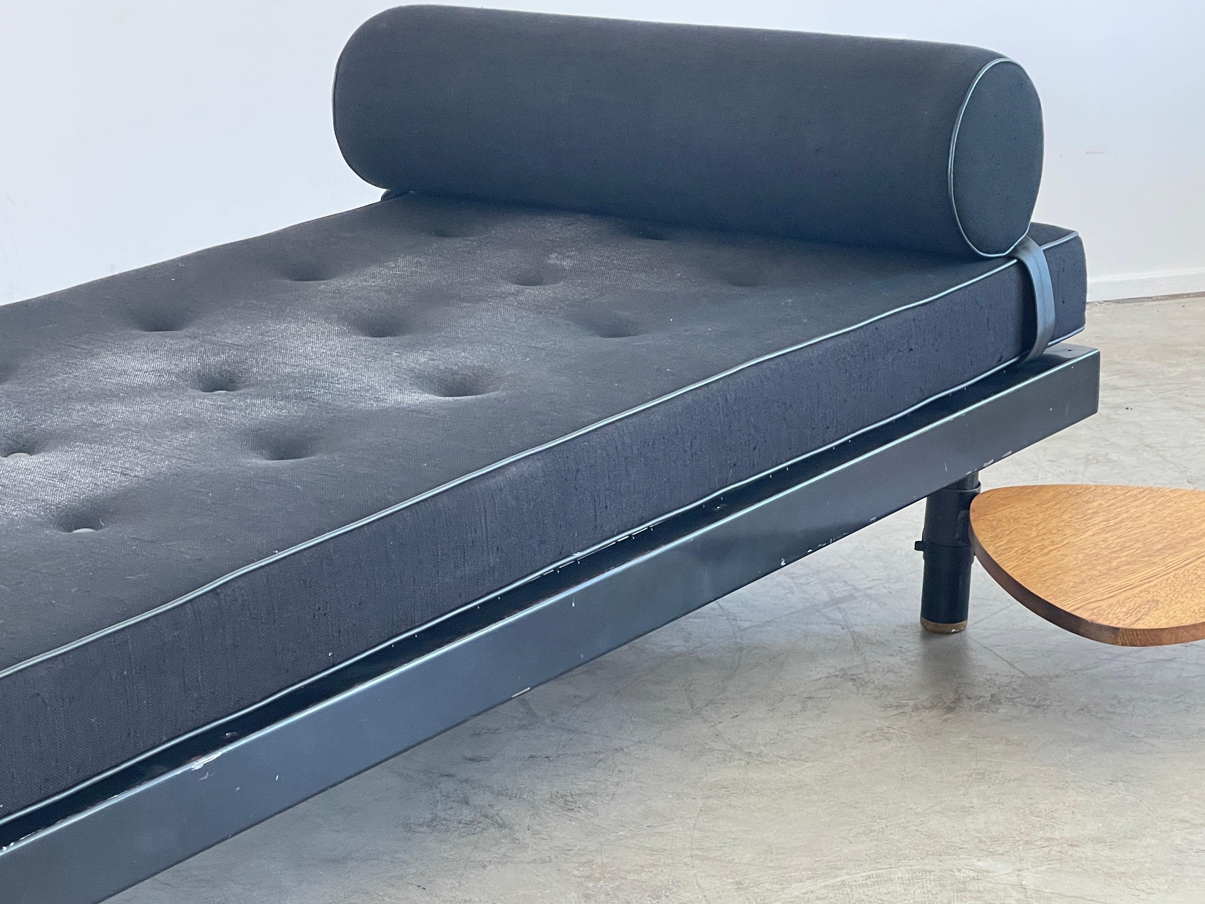 Jean Prouve Daybed In Good Condition For Sale In Beverly Hills, CA