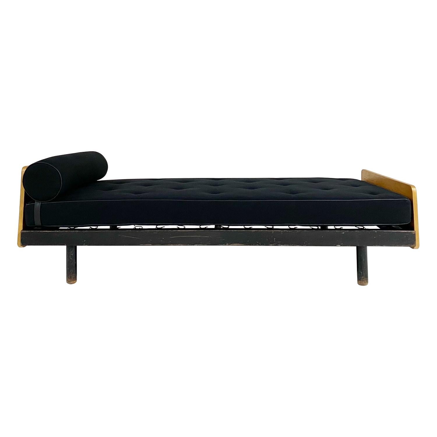Jean Prouvé Daybed