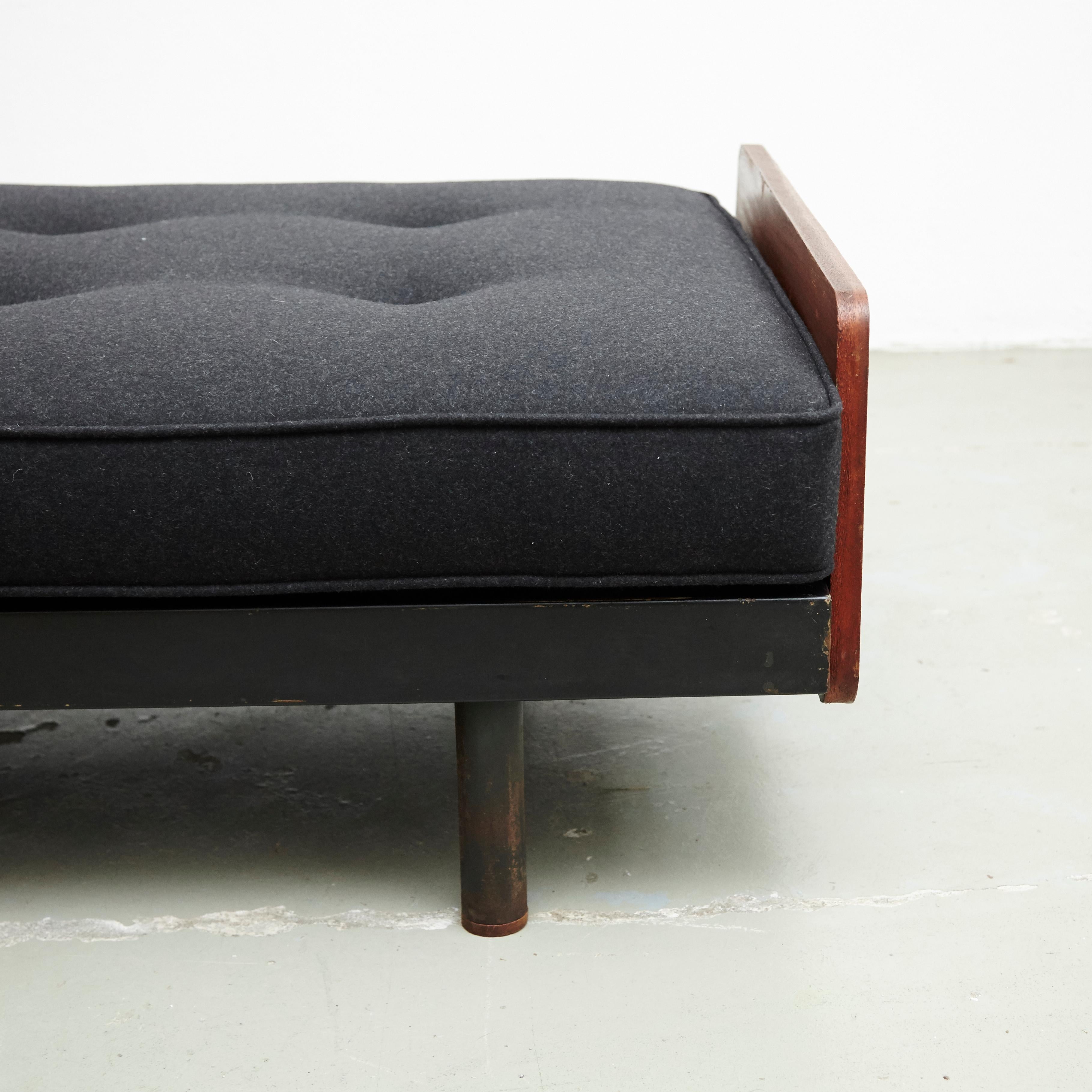 Jean Prouve Daybed in Black Metal and Wood, circa 1950 8