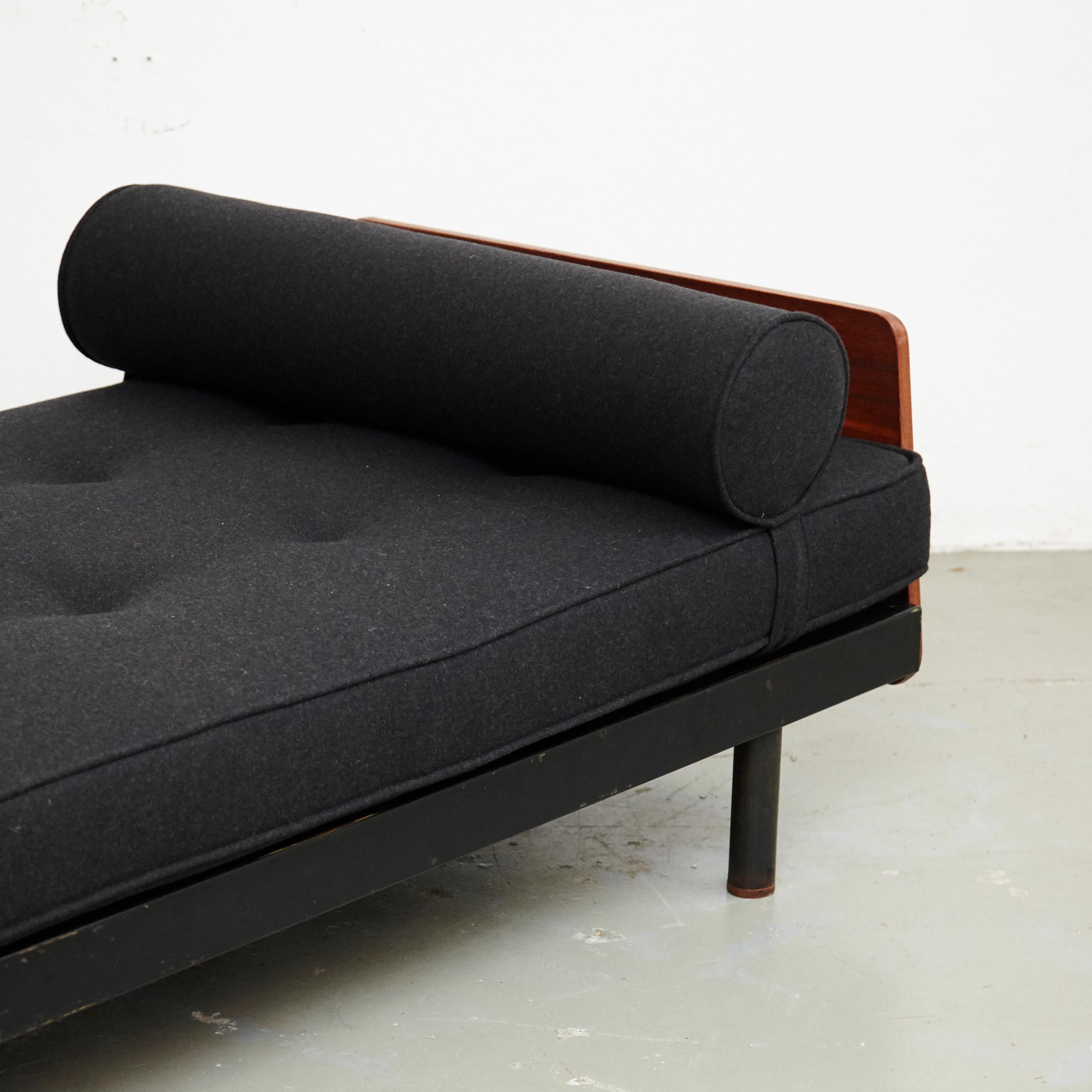 Jean Prouve Daybed in Black Metal and Wood, circa 1950 14