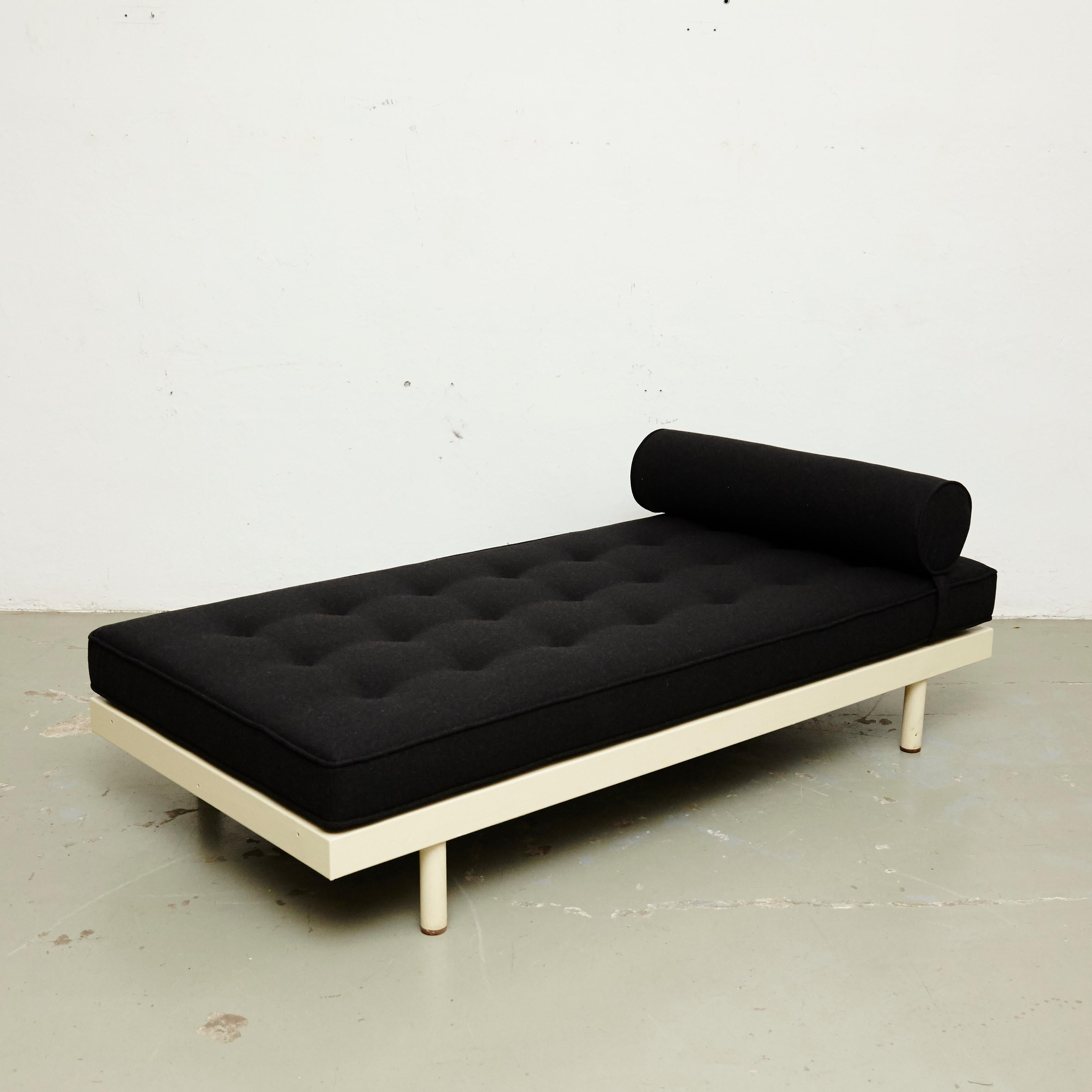 white double daybed