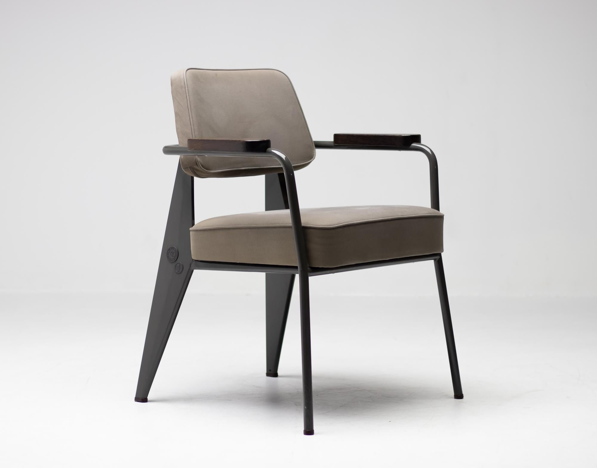 Jean Prouvé Fauteuil Direction In Good Condition In Dronten, NL