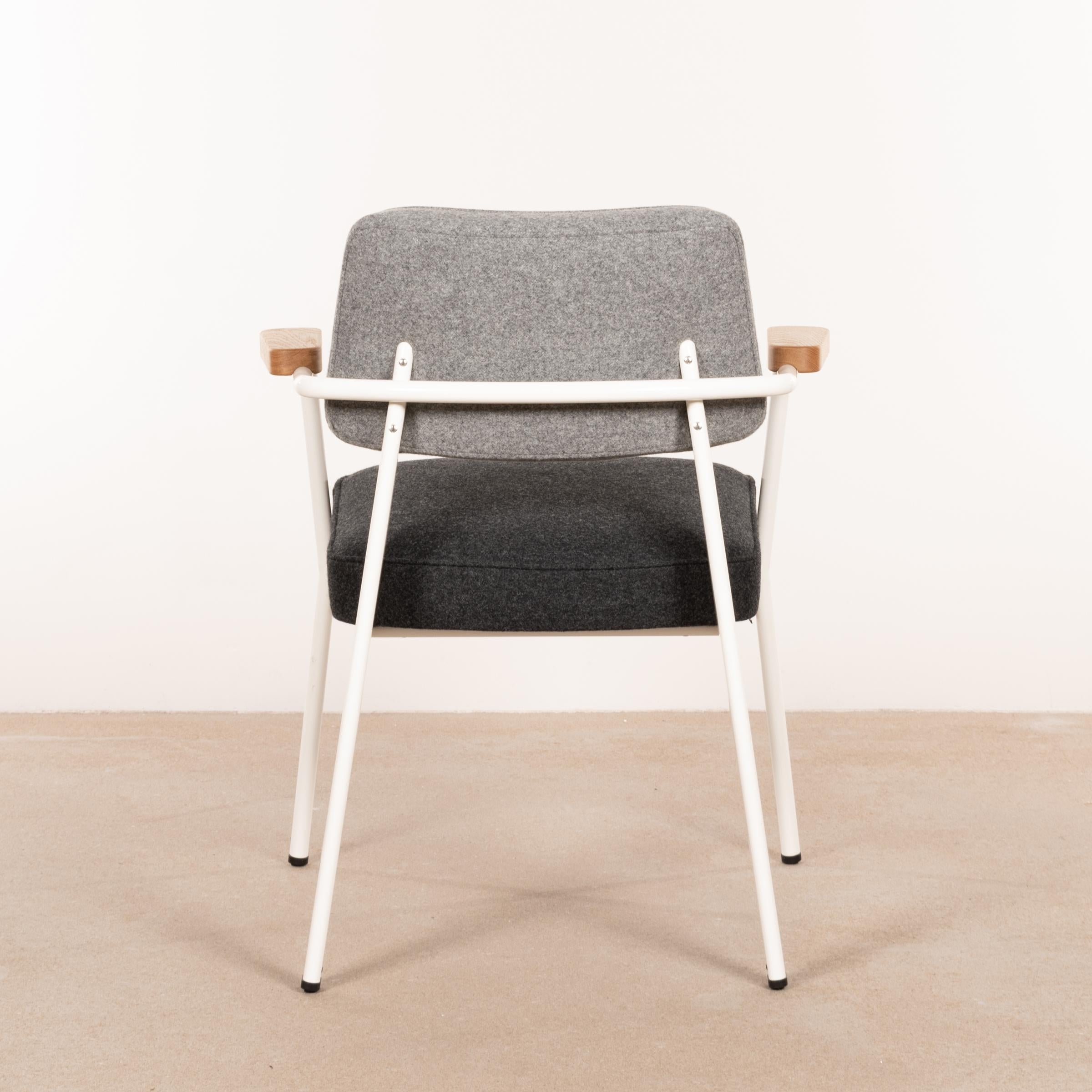 Mid-Century Modern Jean Prouvé Fauteuil Direction in White and Grey wool by Vitra