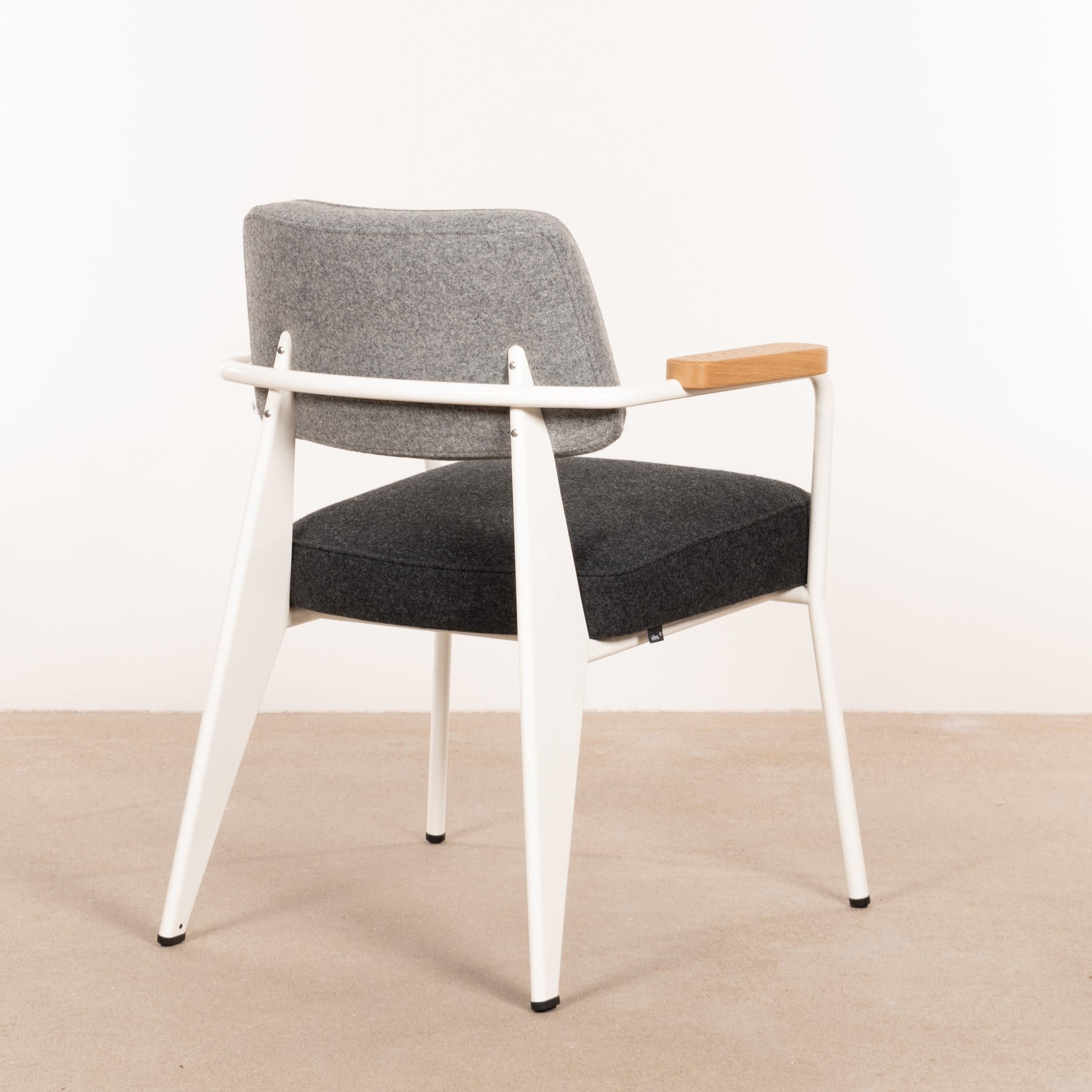 German Jean Prouvé Fauteuil Direction in White and Grey wool by Vitra