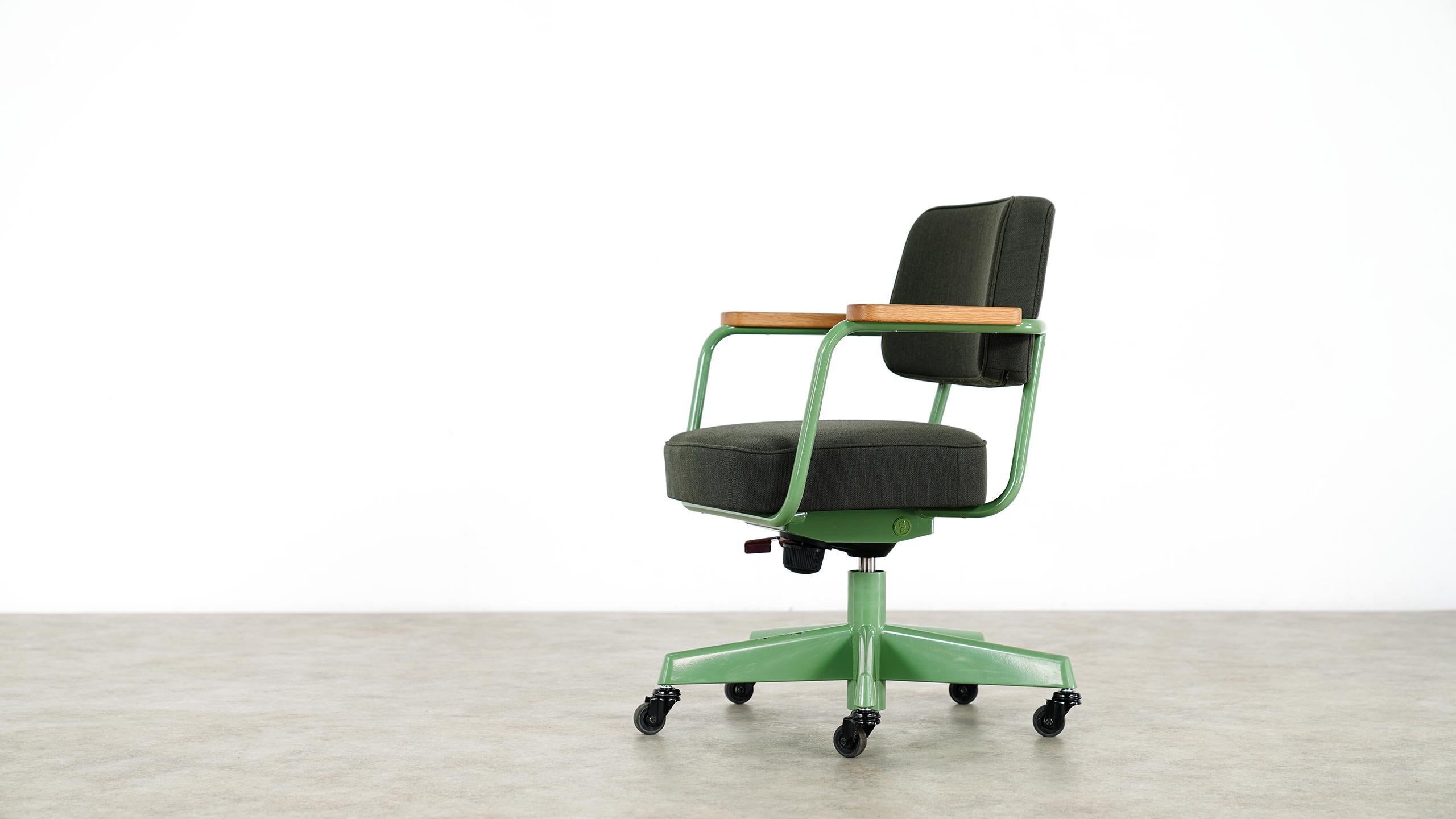 Mid-Century Modern Jean Prouvé, Fauteuil Direction Pivotant 1951 Limited RAW Office Edit, Chair