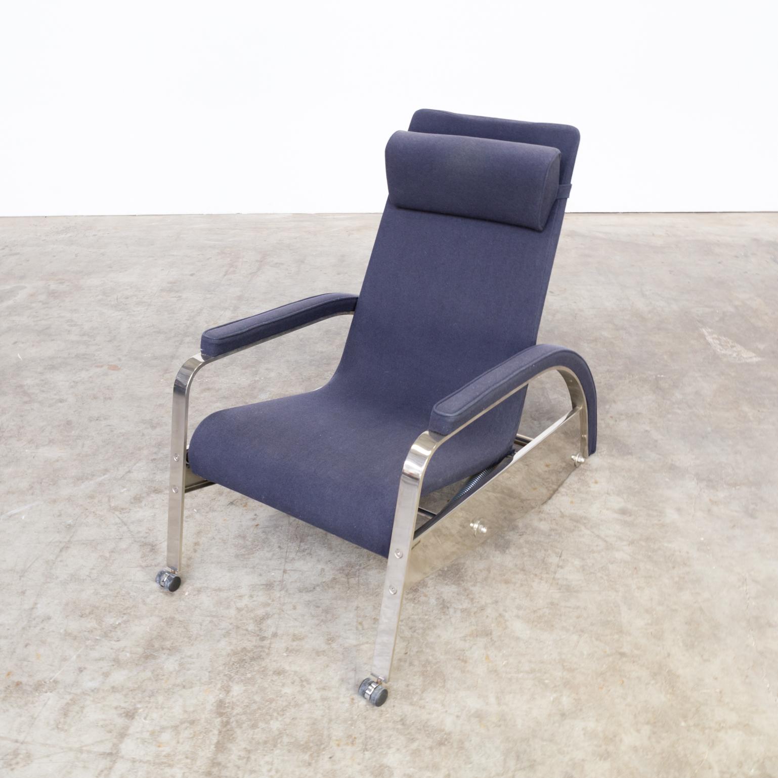 Jean Prouvé Grand Repos ‘D80-1’ Metal and Fabric Lounge Chair for Tecta For Sale 3