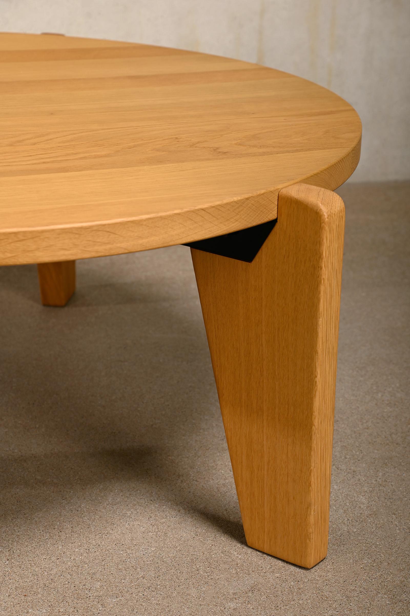 Jean Prouvé Guéridon Bas Coffee Table in solid Oak for Vitra 1