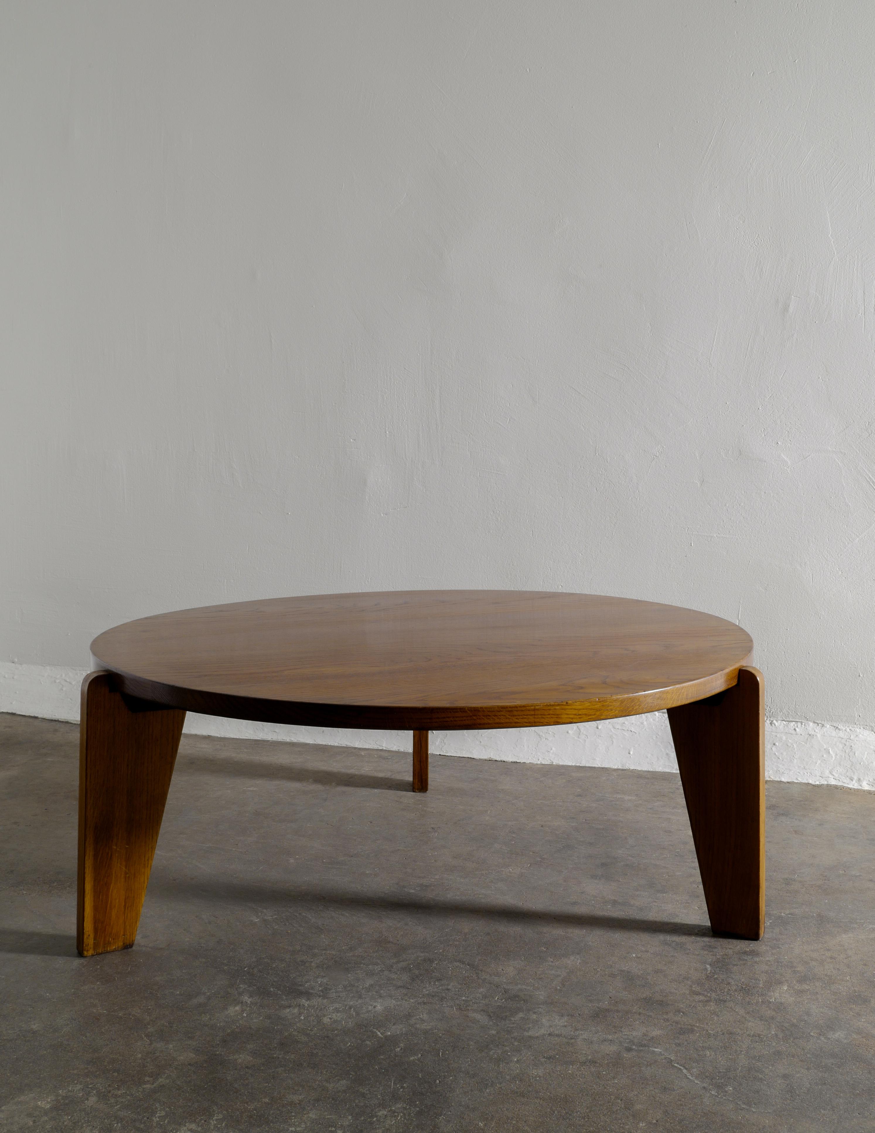 Coffee Table in style of Jean Prouvé 