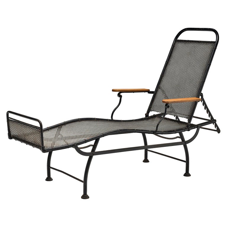French Adjustable Chaise Longue in Black Metal and Wood For Sale at 1stDibs