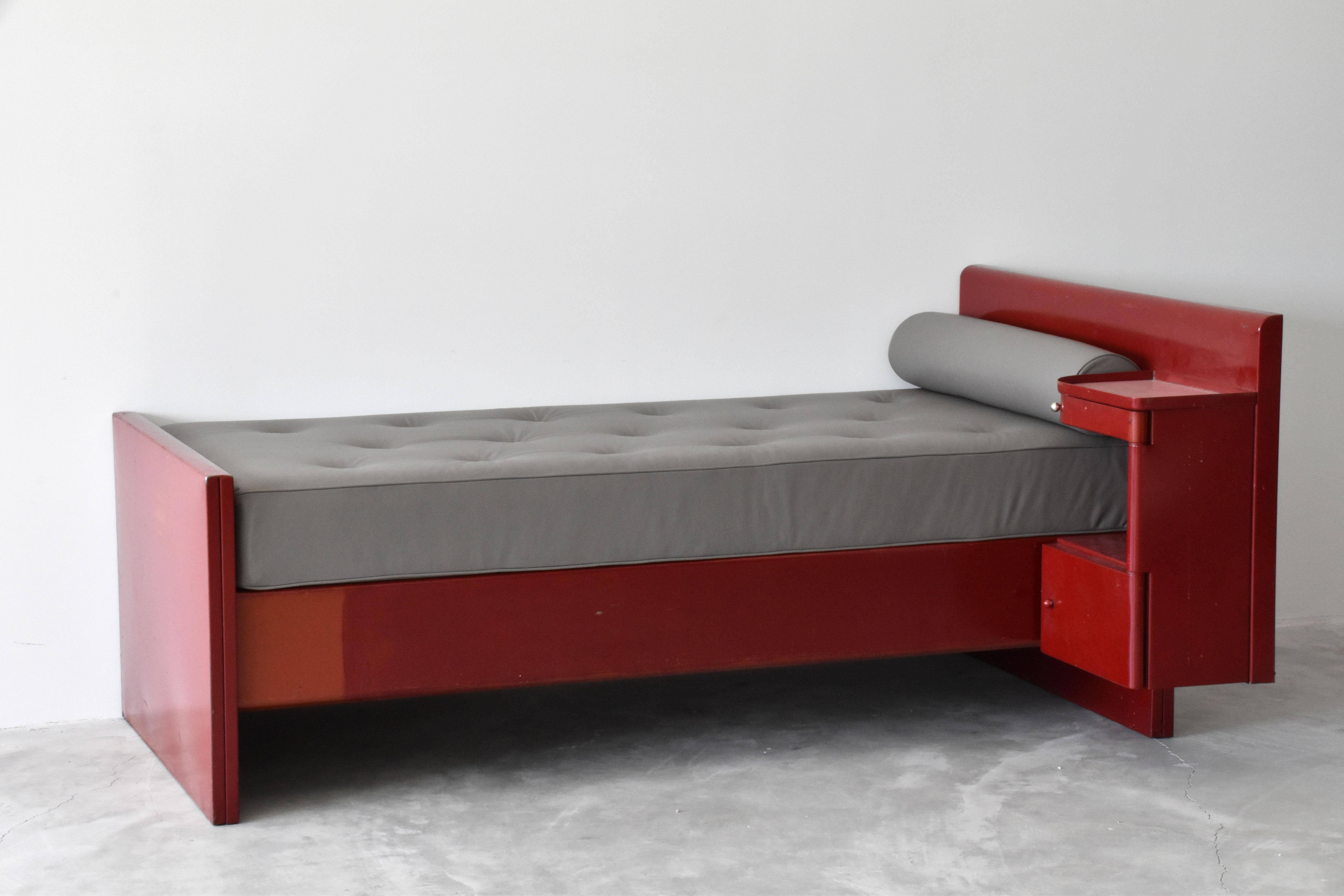 Jean Prouvé & Jules Leleu, Bed or Daybed, Lacquered Metal, Leather, France 1936 In Fair Condition In High Point, NC