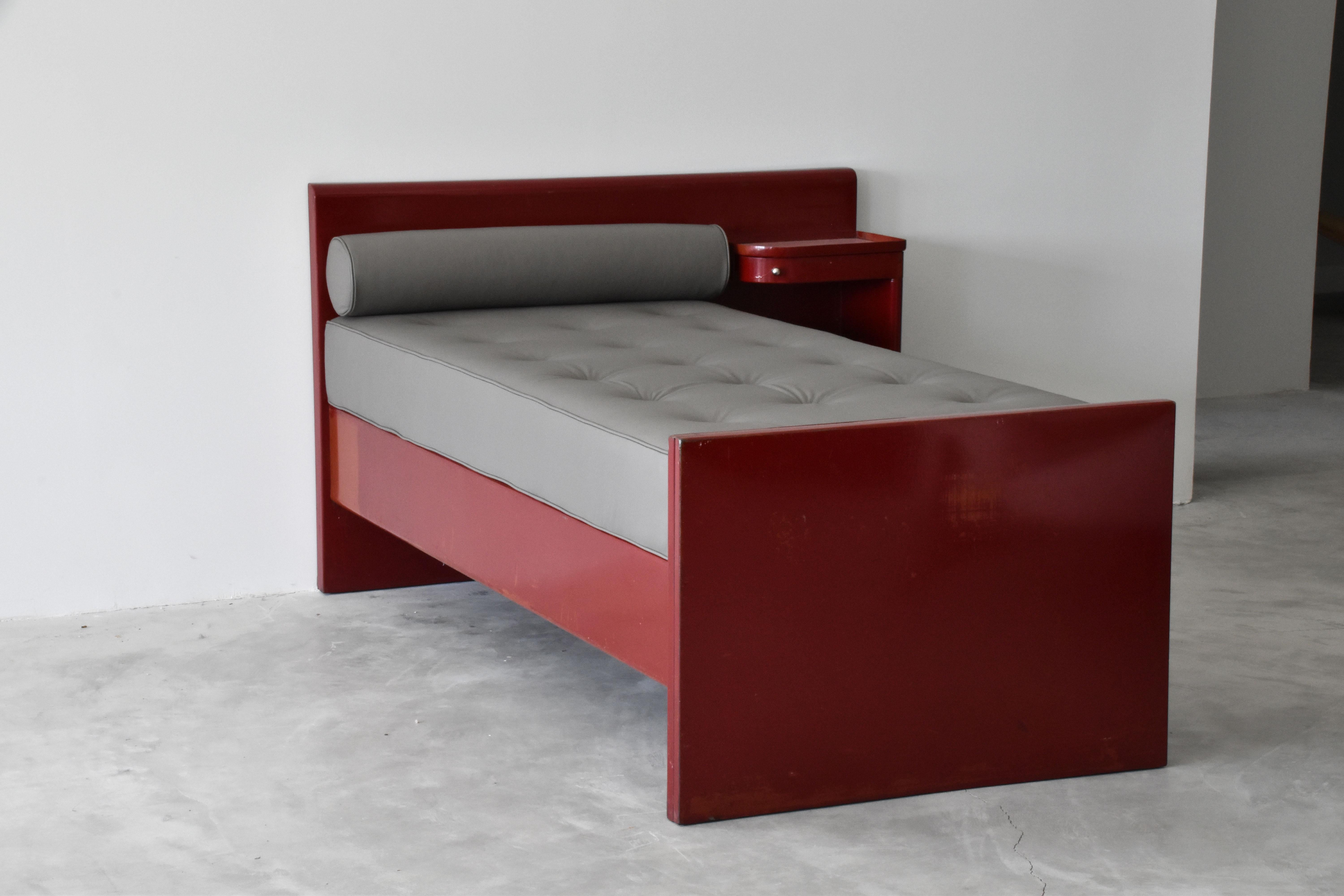 Mid-20th Century Jean Prouvé & Jules Leleu, Bed or Daybed, Lacquered Metal, Leather, France 1936