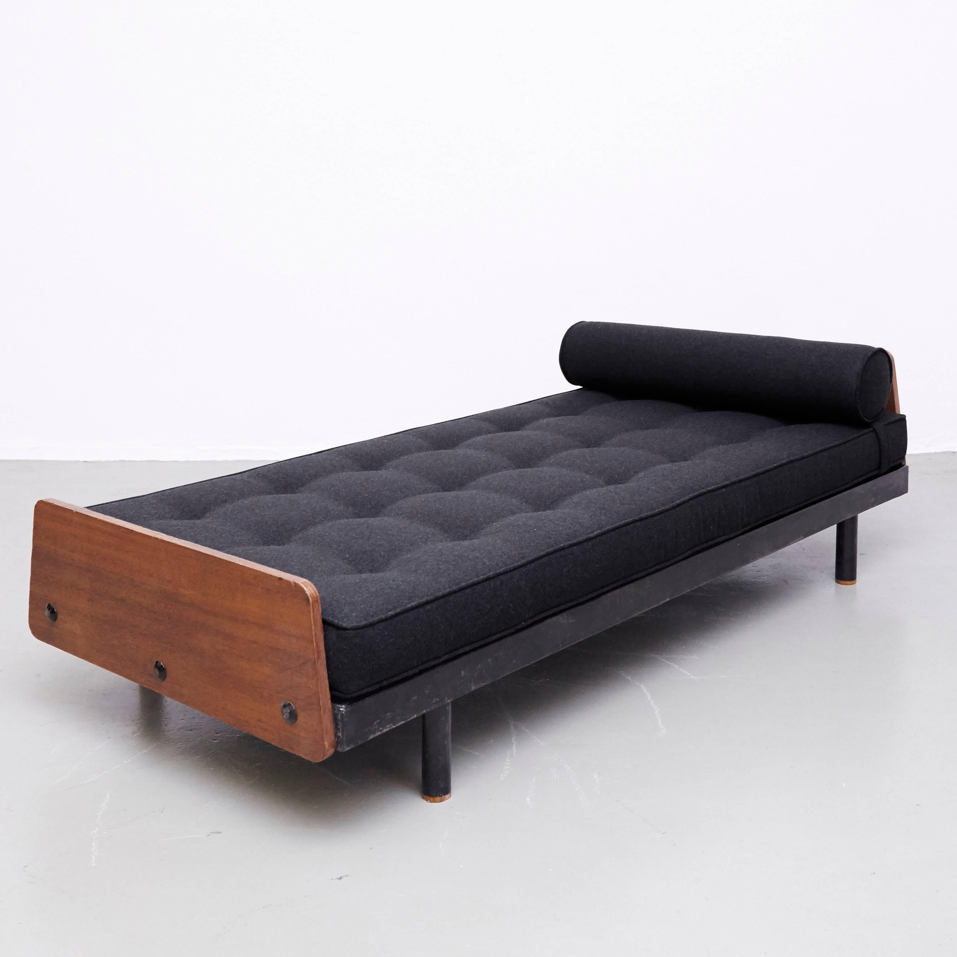 Mid-20th Century Jean Prouve Mid-Century Modern Black Metal and Wood Daybed, circa 1950