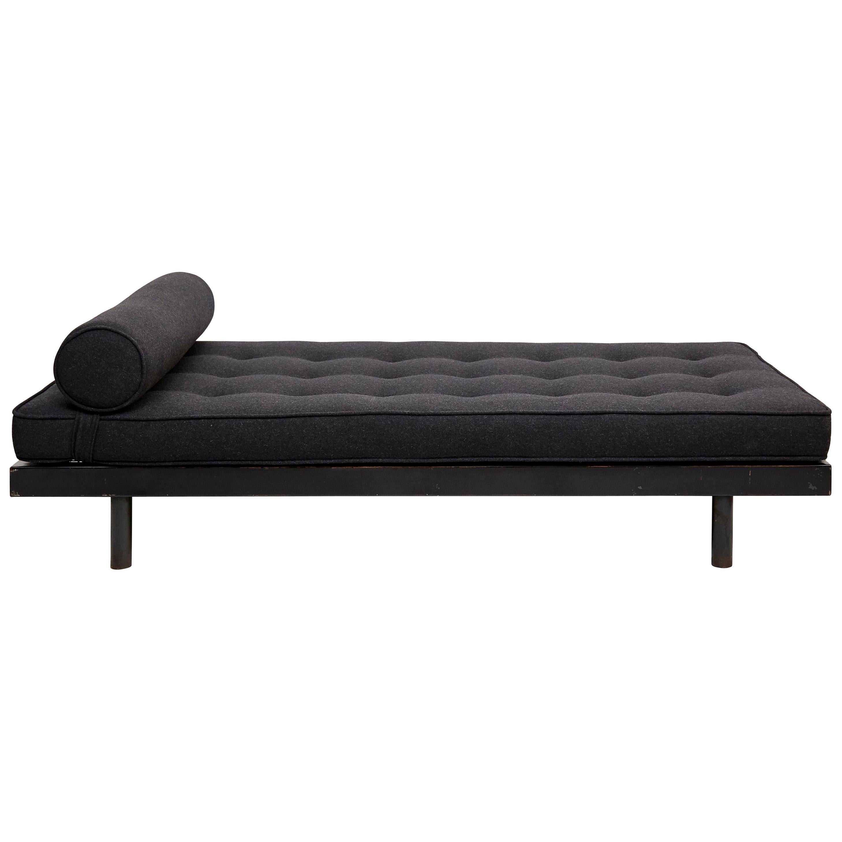 Jean Prouvé Mid-Century Modern Black Metal Daybed, circa 1950