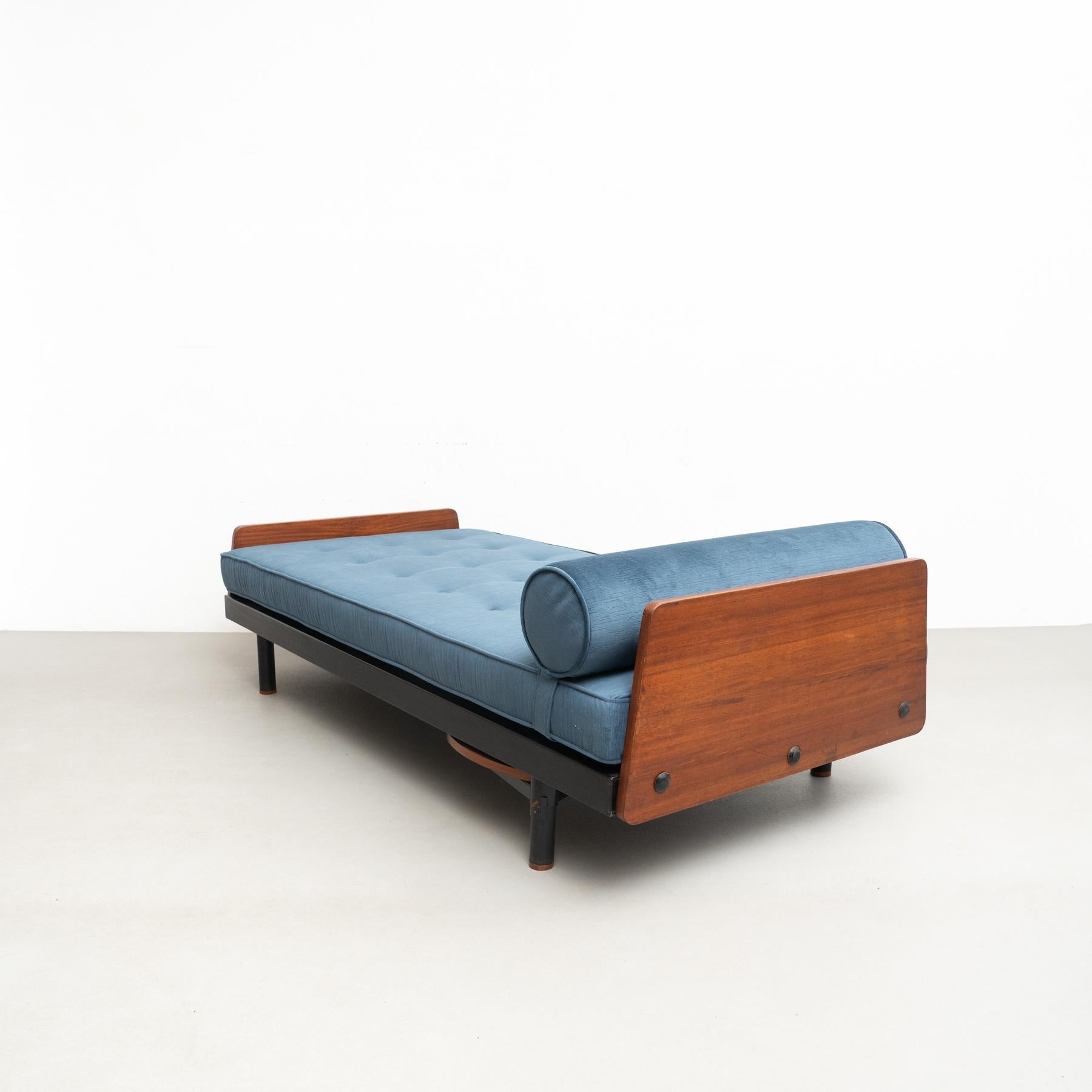 Jean Prouve Mid-Century Modern S.C.A.L. Daybed, circa 1950 4