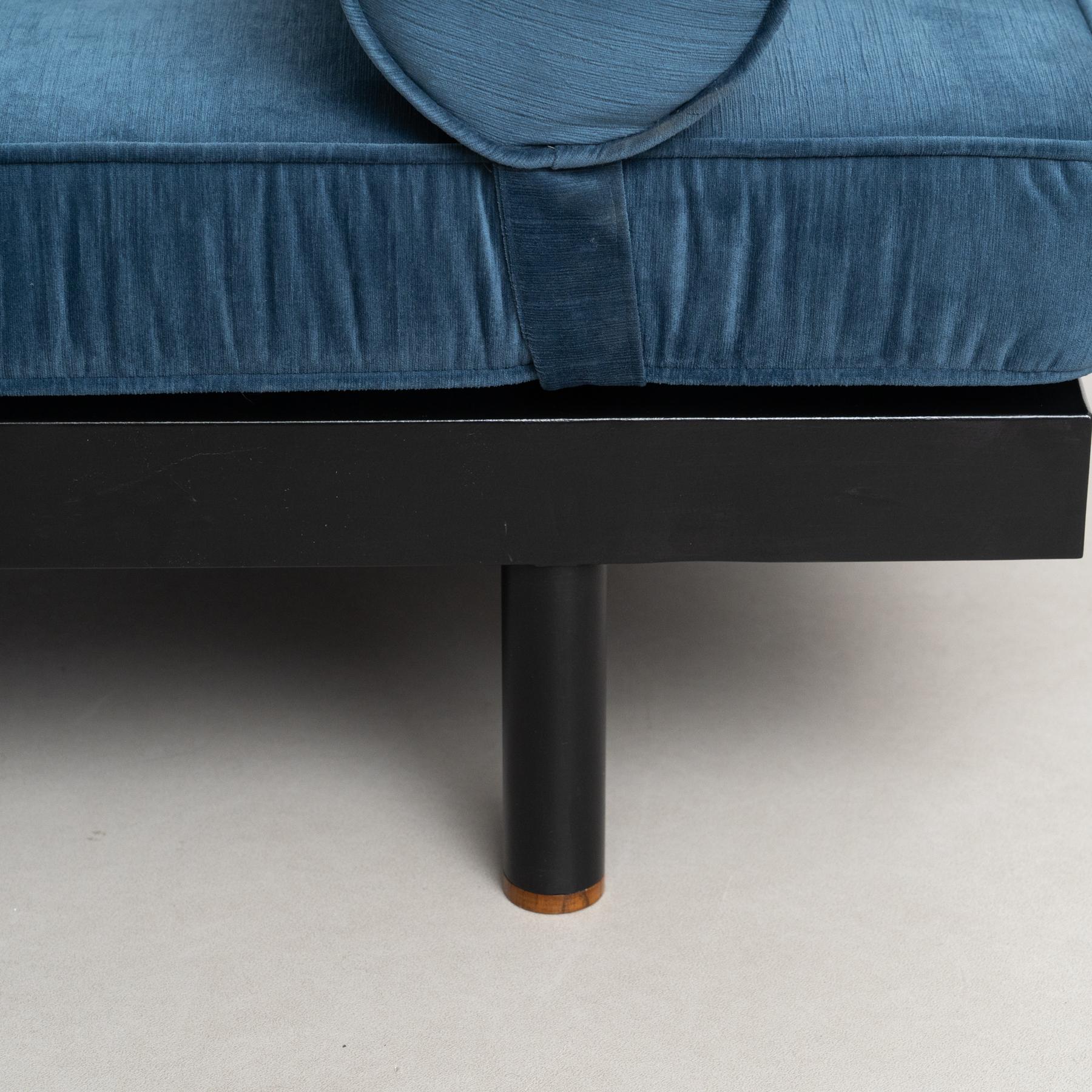 Jean Prouve Mid-Century Modern S.C.A.L. Daybed, circa 1950 For Sale 4