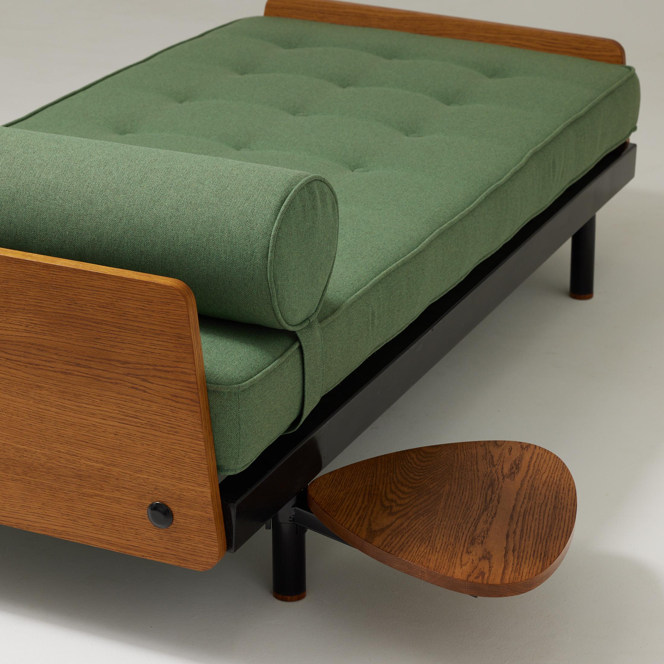 Jean Prouve Mid-Century Modern S.C.A.L. Daybed, circa 1950 For Sale 7