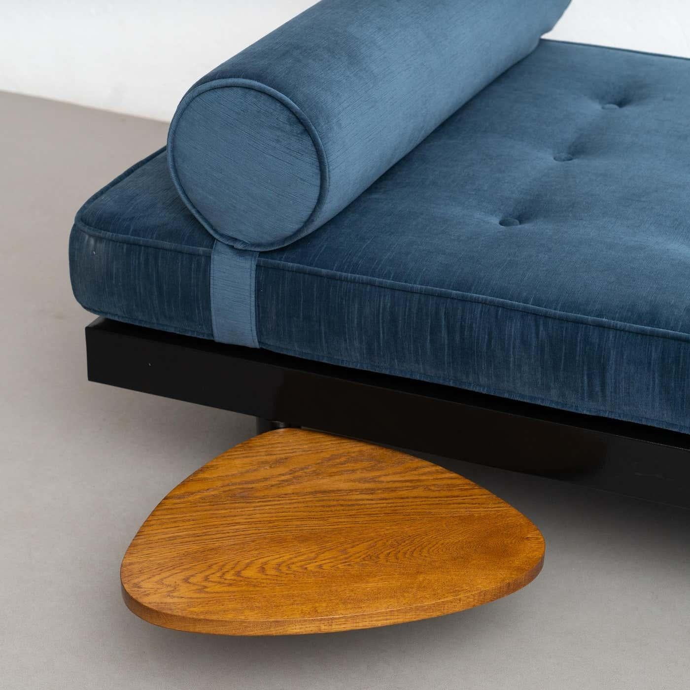 S.C.A.L. Jean Prouve - Mid-Century Modern Lit de repos, vers 1950 en vente 7