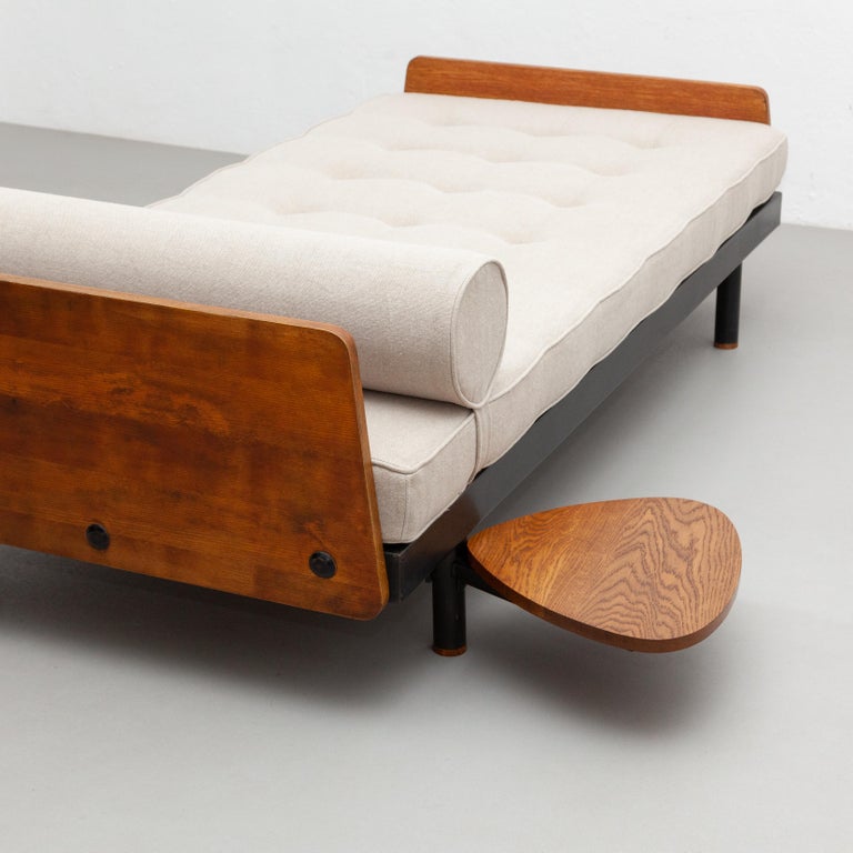 Jean Prouve Mid-Century Modern S.C.A.L. Daybed, circa 1950 9