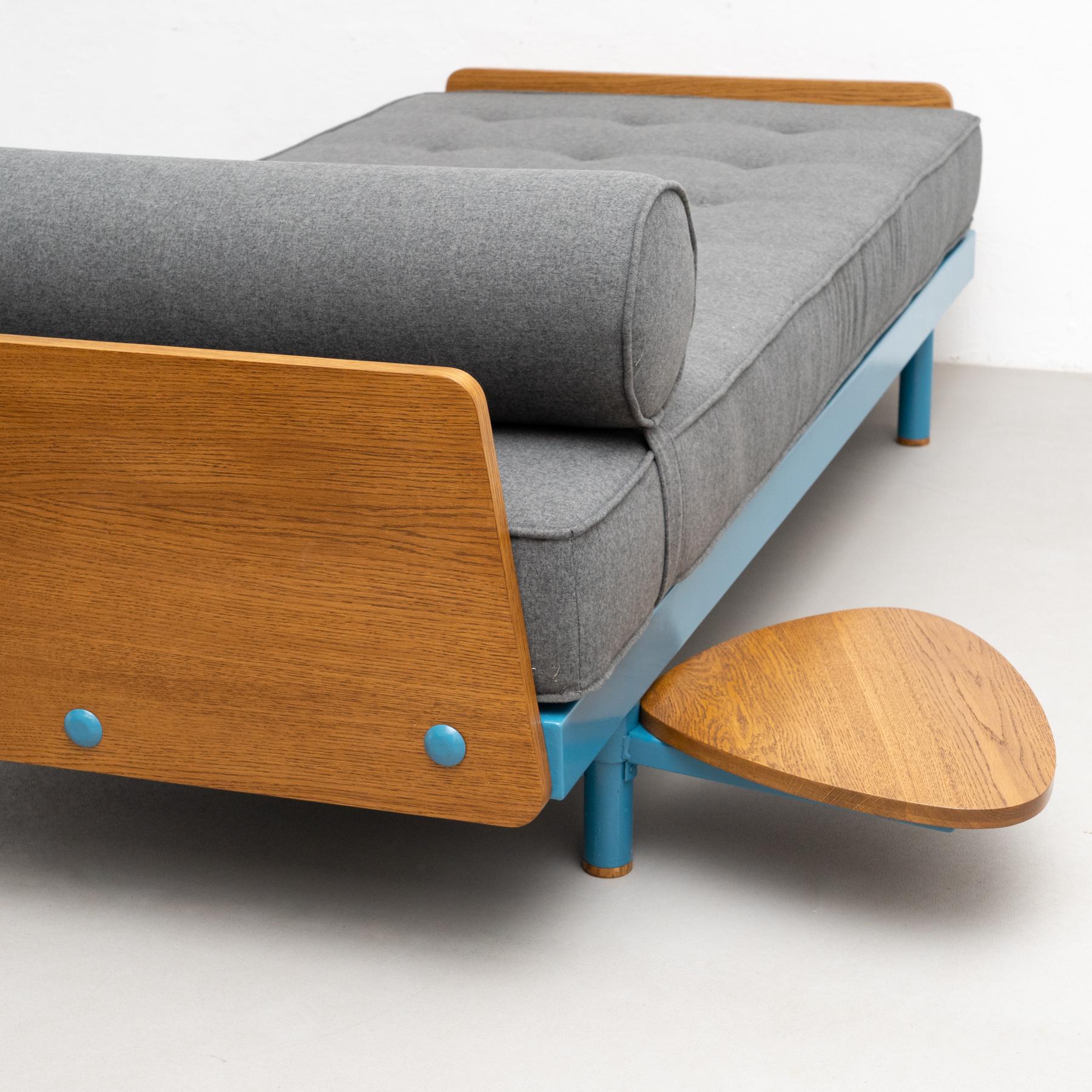 Jean Prouve Mid-Century Modern S.C.A.L. Daybed, circa 1950 8