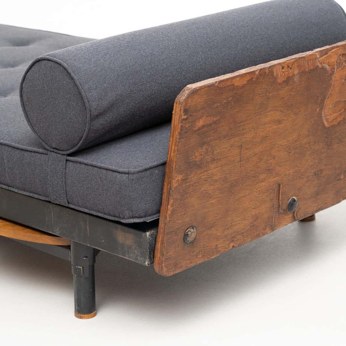 Jean Prouve Mid-Century Modern S.C.A.L. Daybed, circa 1950 9