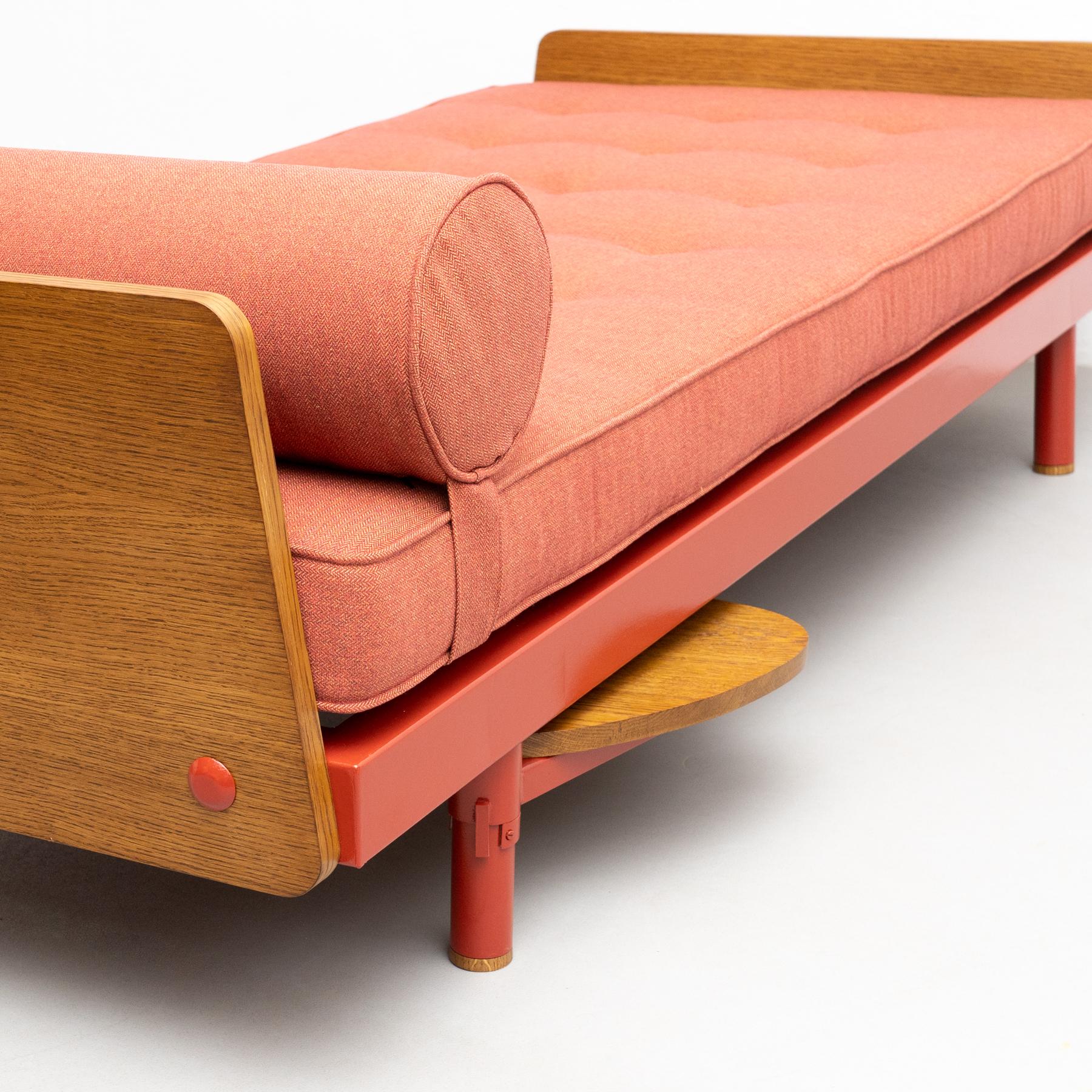 Jean Prouve Mid-Century Modern S.C.A.L. Daybed, circa 1950 10