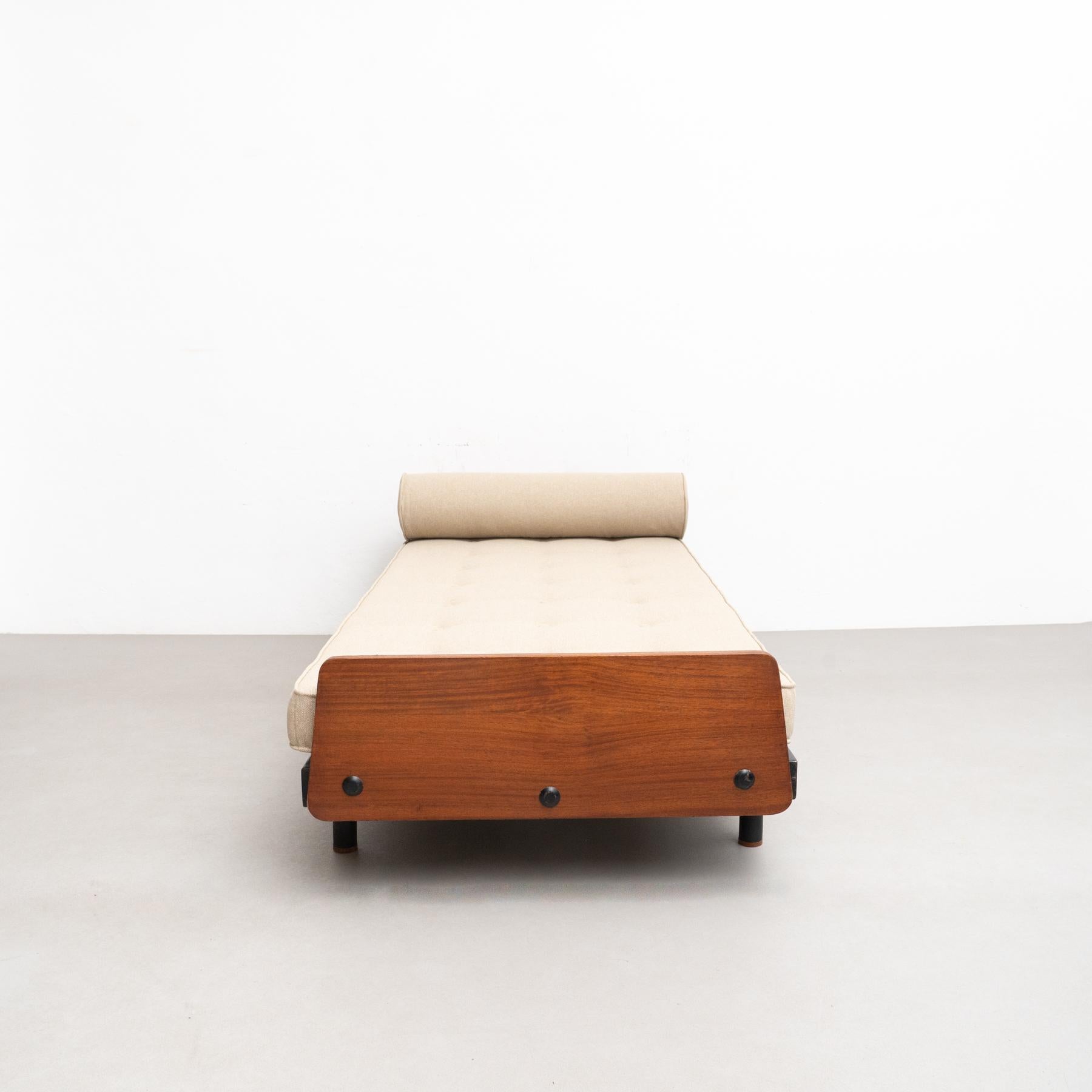 Jean Prouve Mid-Century Modern S.C.A.L. Daybed, circa 1950 9