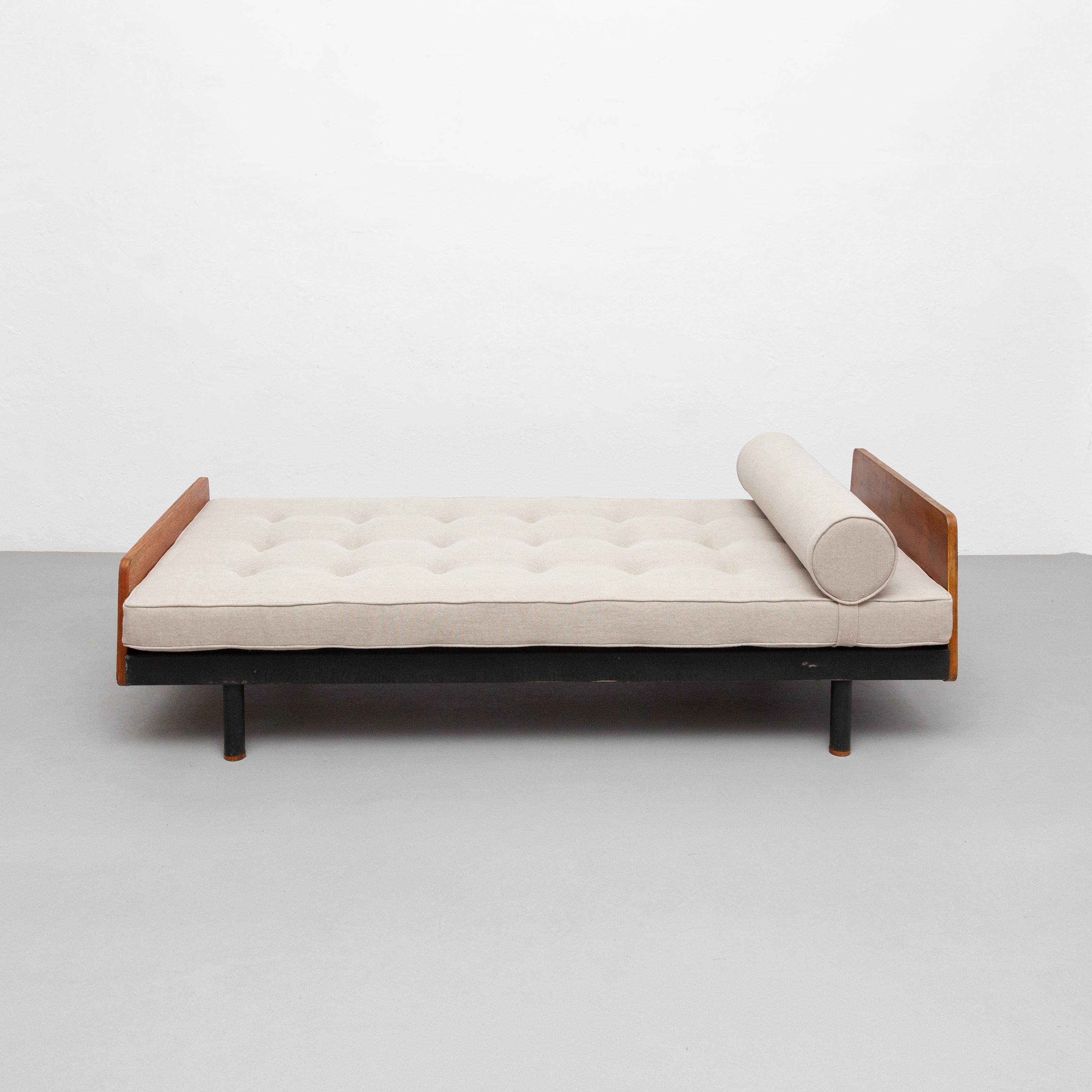 Jean Prouve Mid-Century Modern S.C.A.L. Daybed, circa 1950 11