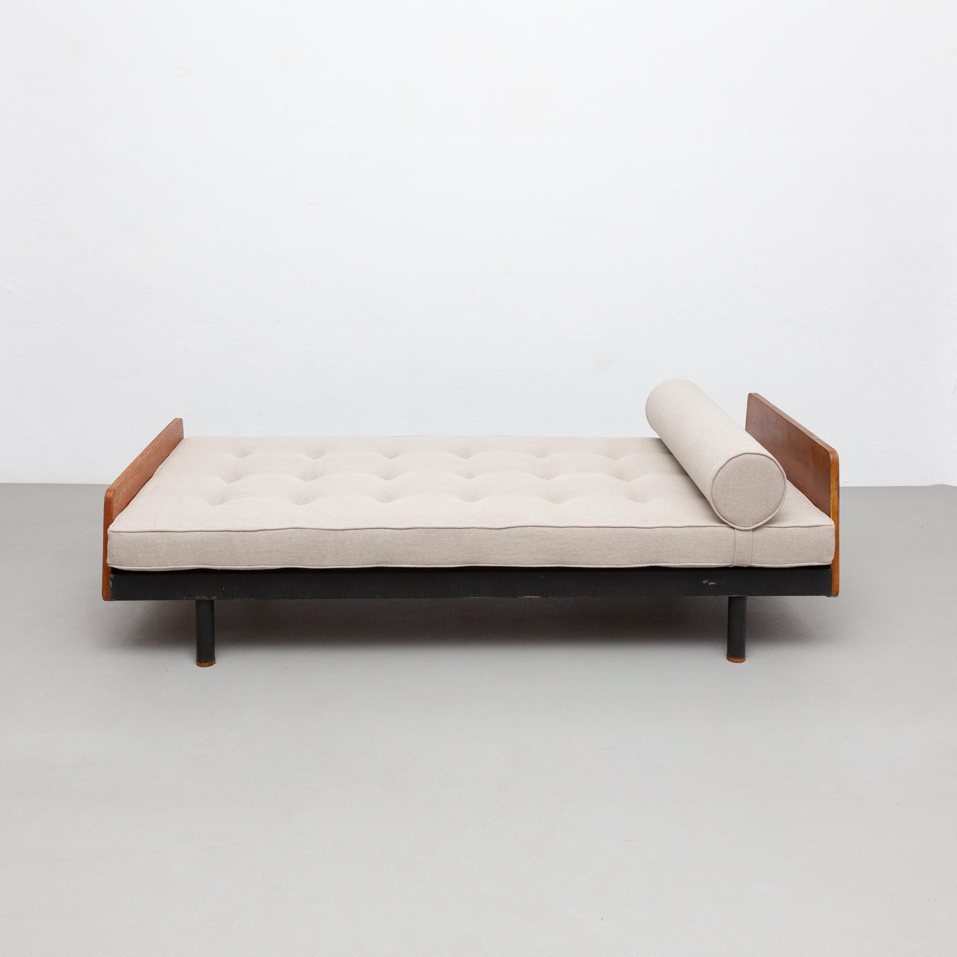 Jean Prouve Mid-Century Modern S.C.A.L. Daybed, circa 1950 11