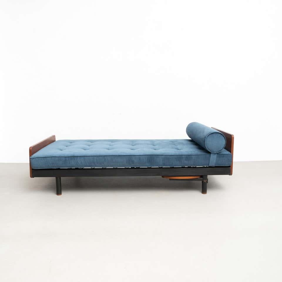 Jean Prouve Mid-Century Modern S.C.A.L. Daybed, circa 1950 11