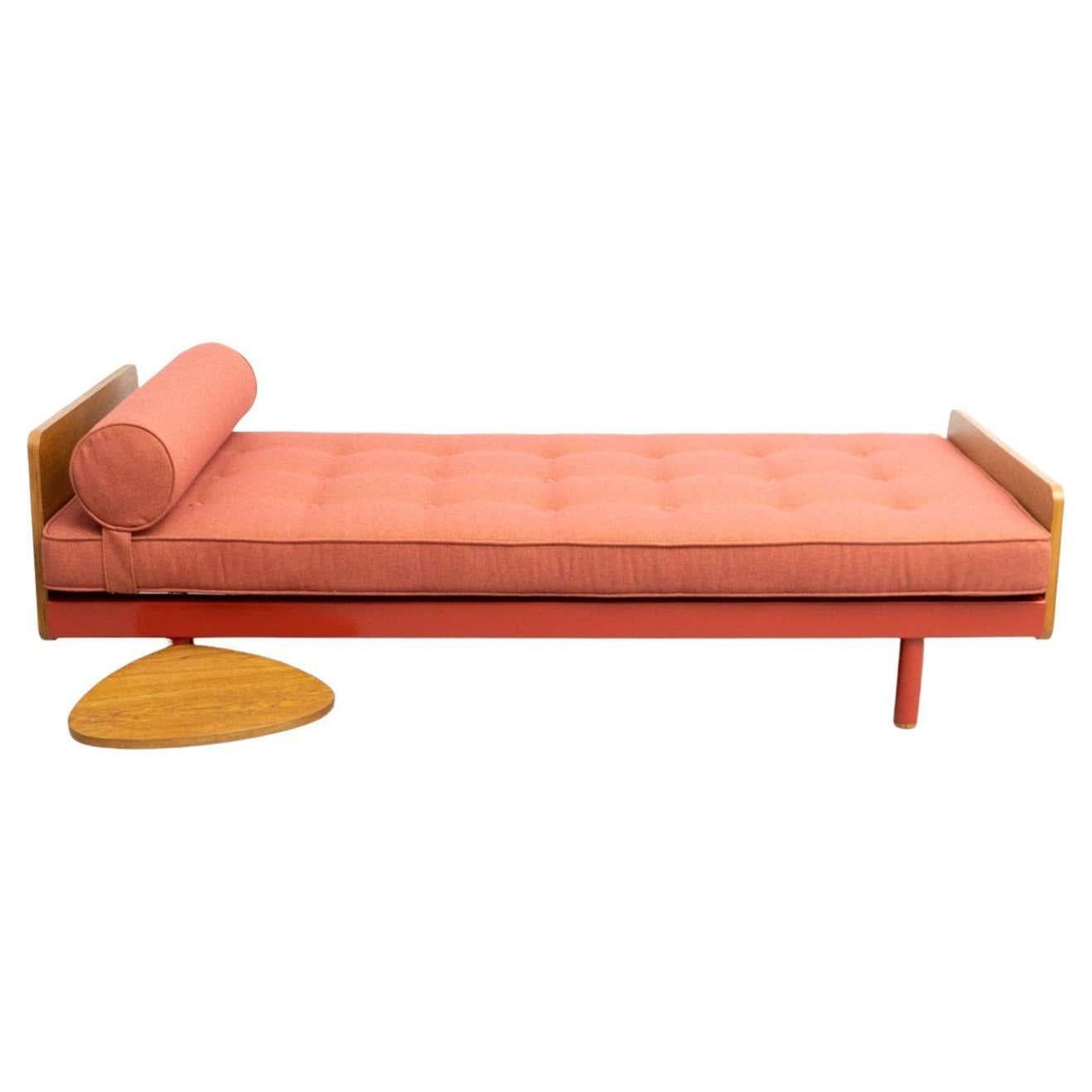 Jean Prouve Mid-Century Modern S.C.A.L. Daybed, circa 1950 14