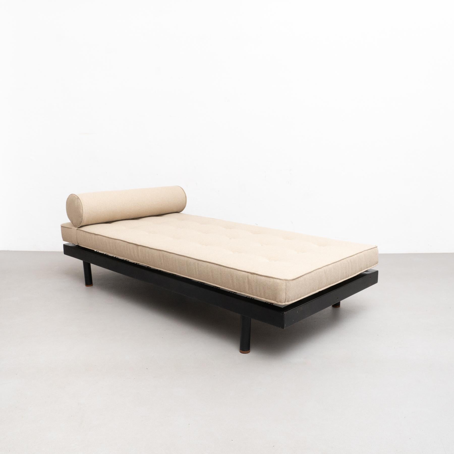 French Jean Prouve Mid-Century Modern S.C.A.L. Daybed, circa 1950