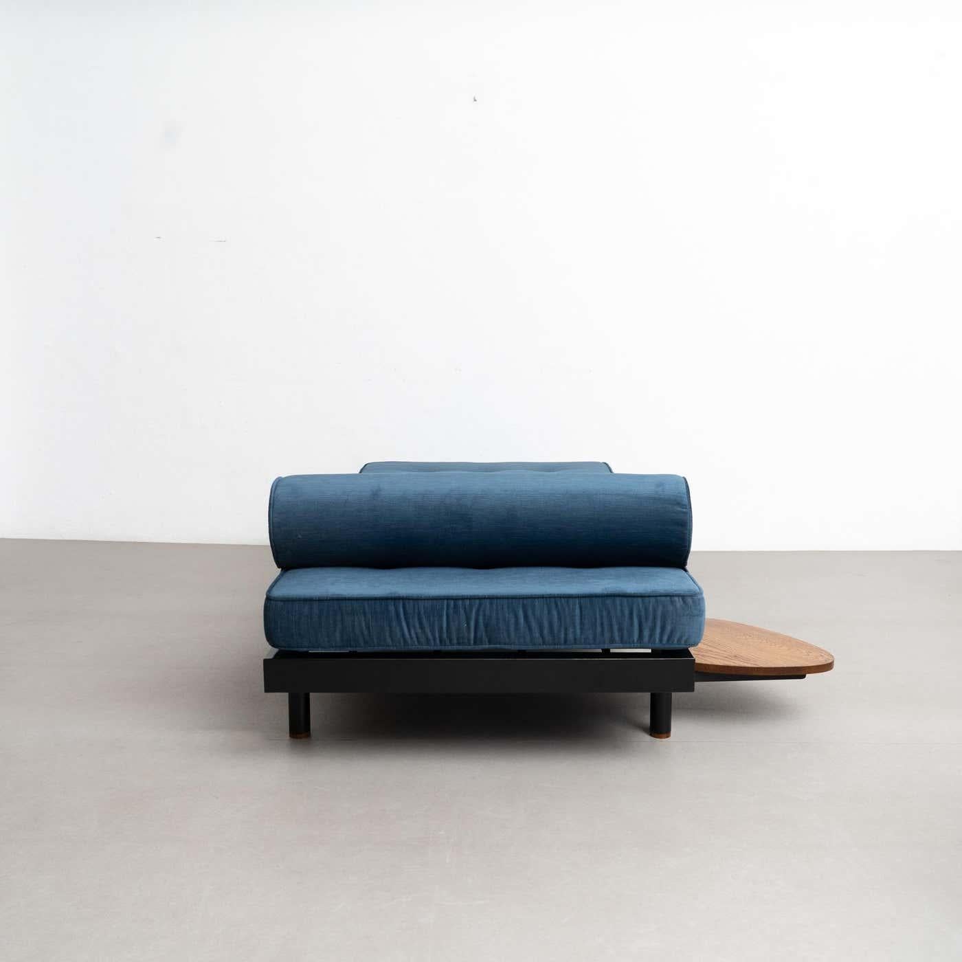 S.C.A.L. Jean Prouve - Mid-Century Modern Lit de repos, vers 1950 Bon état - En vente à Barcelona, Barcelona