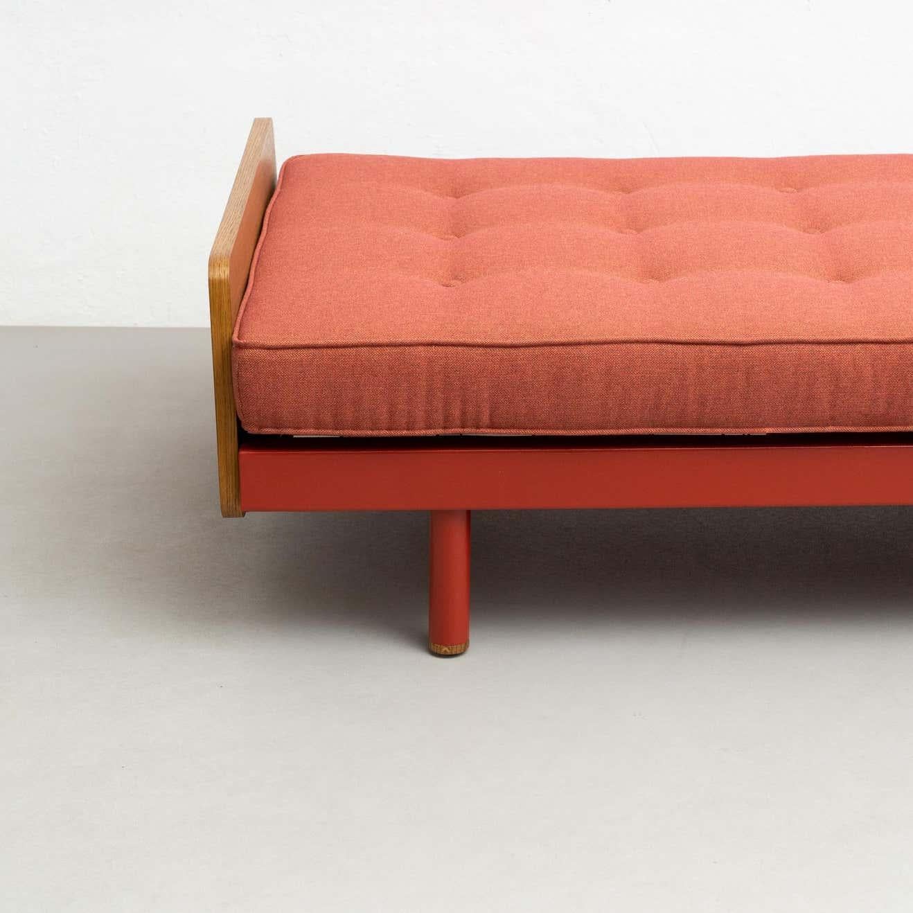 Metal Jean Prouve Mid-Century Modern S.C.A.L. Daybed, circa 1950