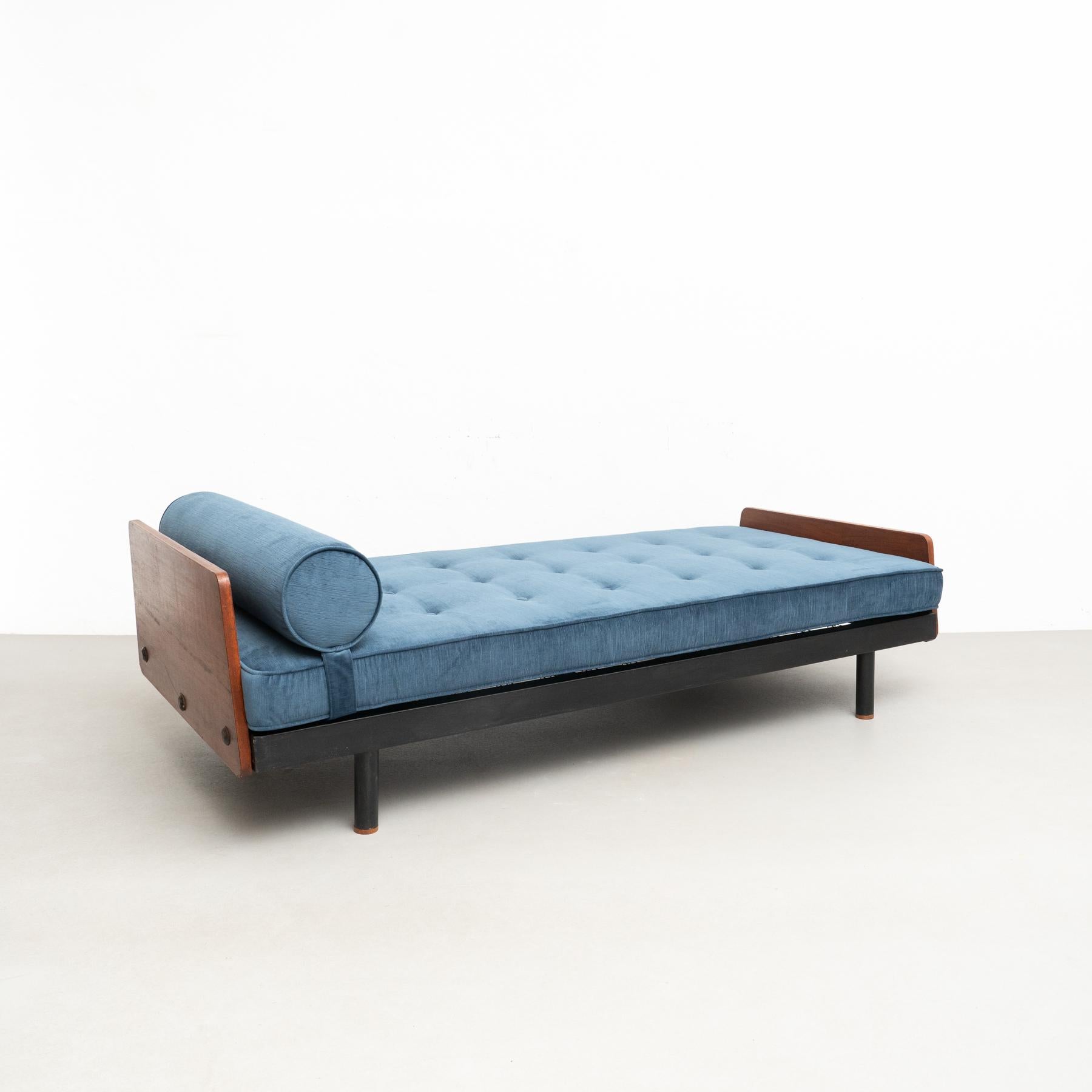 Jean Prouve Mid-Century Modern S.C.A.L. Daybed, circa 1950 1